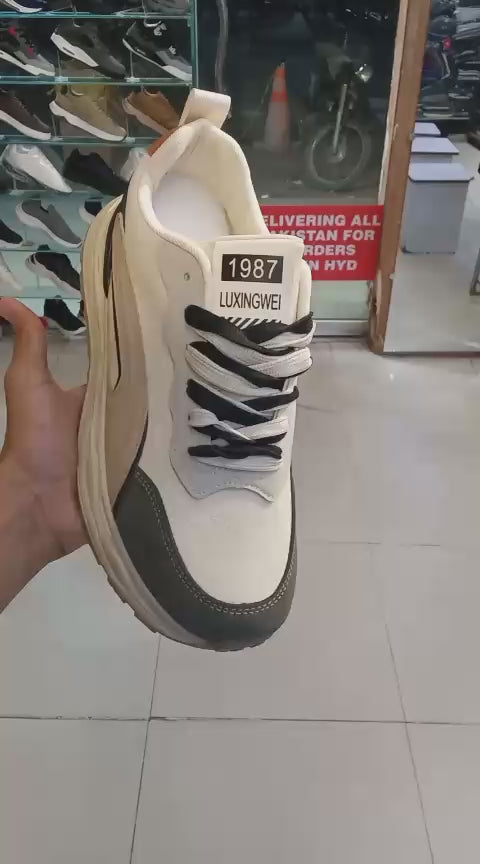 IMPORTED CAMOUFLAGE TEXTURED CASUAL AND PARTY WEAR JOGGERS