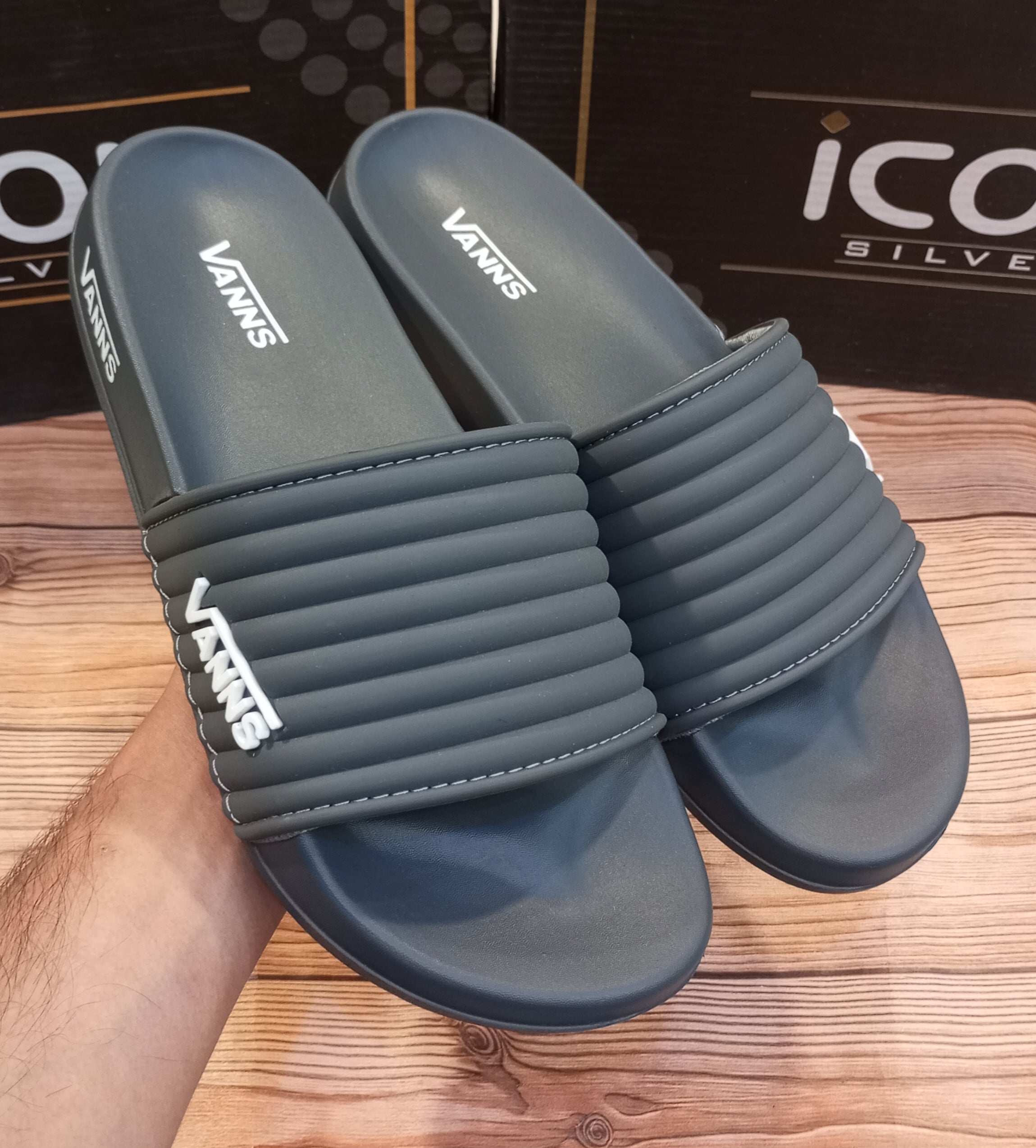 VAN'S SUMMER SLIDES FOR MEN