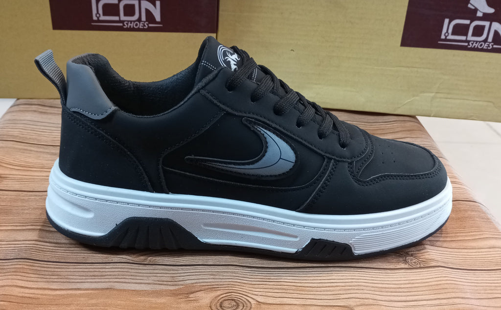 BRANDED PREMIUM QUALITY PARTYWEAR AND CASUAL SNEAKERS FOR MEN