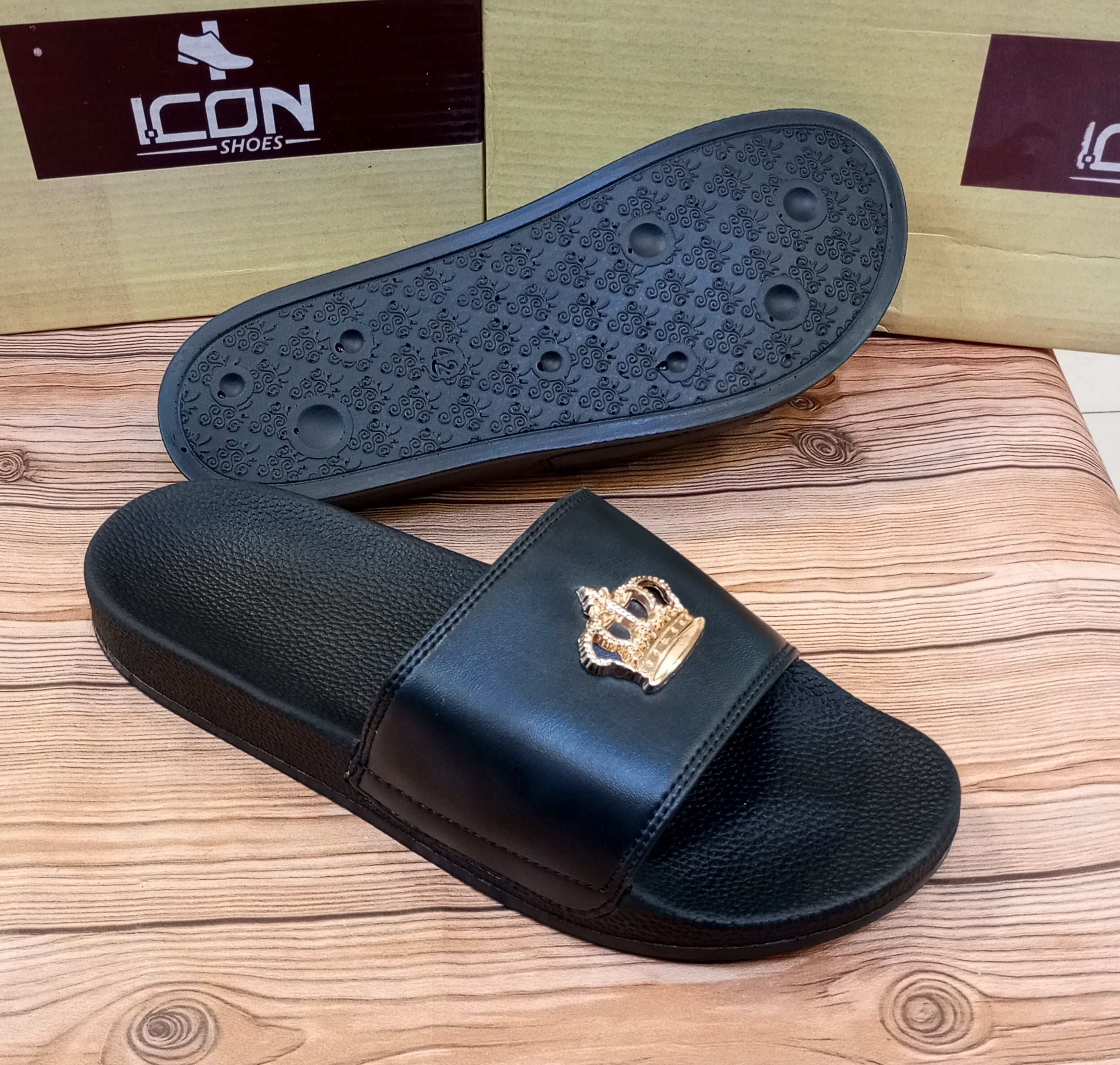 PREMIUM QUALITY ROYAL CLASSIC SLIDES         (SPUNCH SOLE)