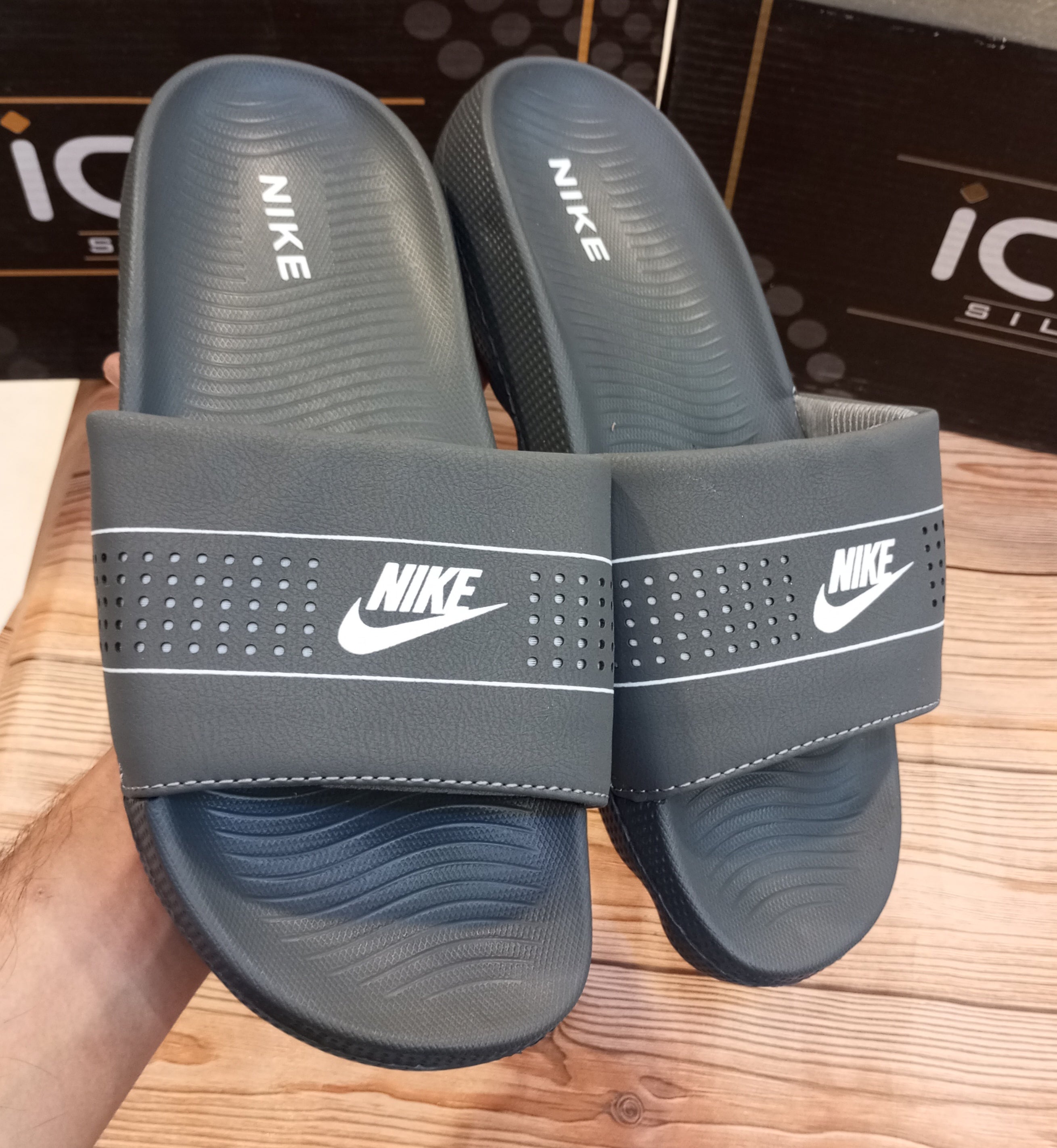 NIKE SUMMER SLIDES FOR MEN