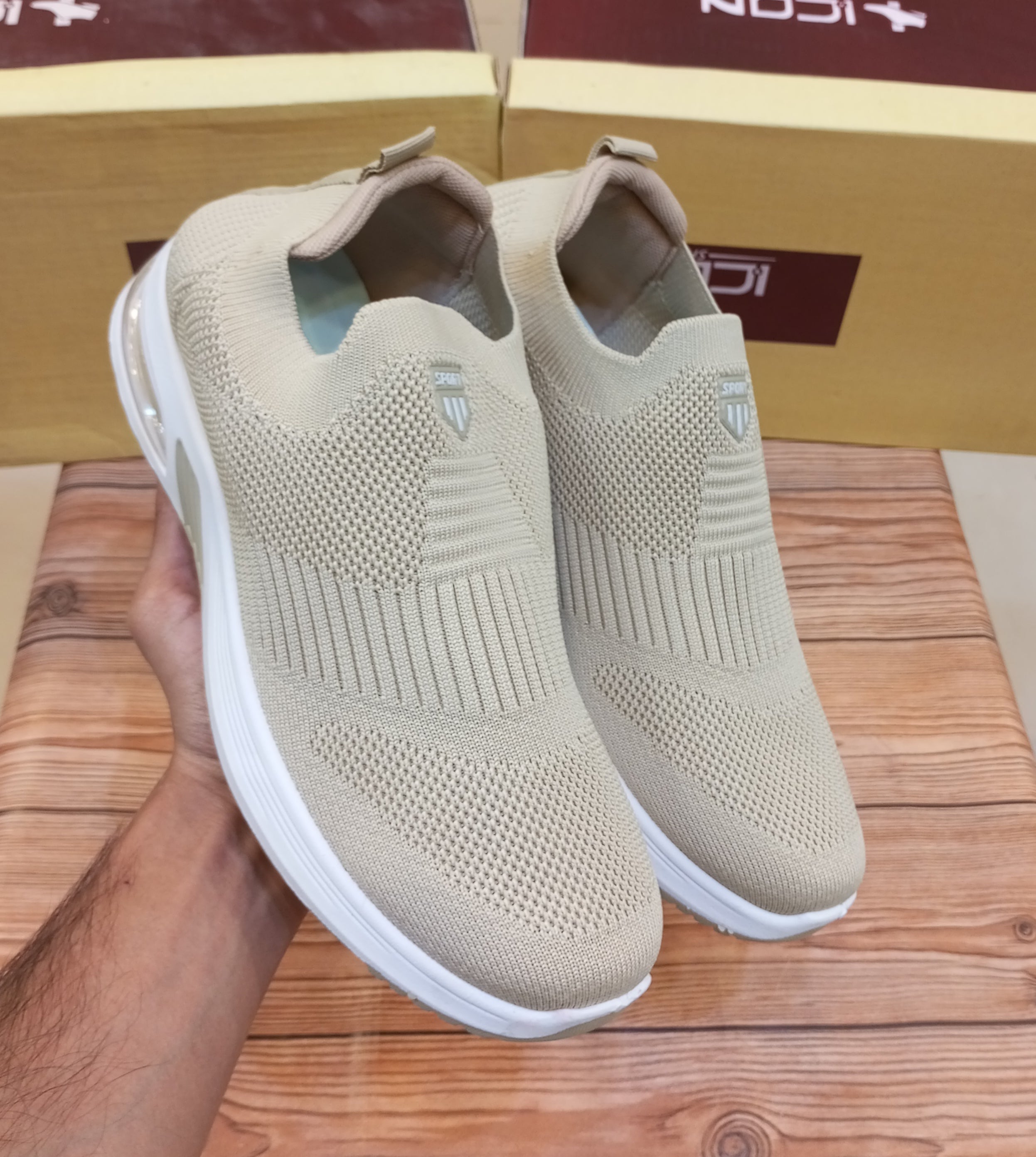 PREMIUM QUALITY WITHOUT LACES TRAINING AND DAILY WEAR JOGGERS