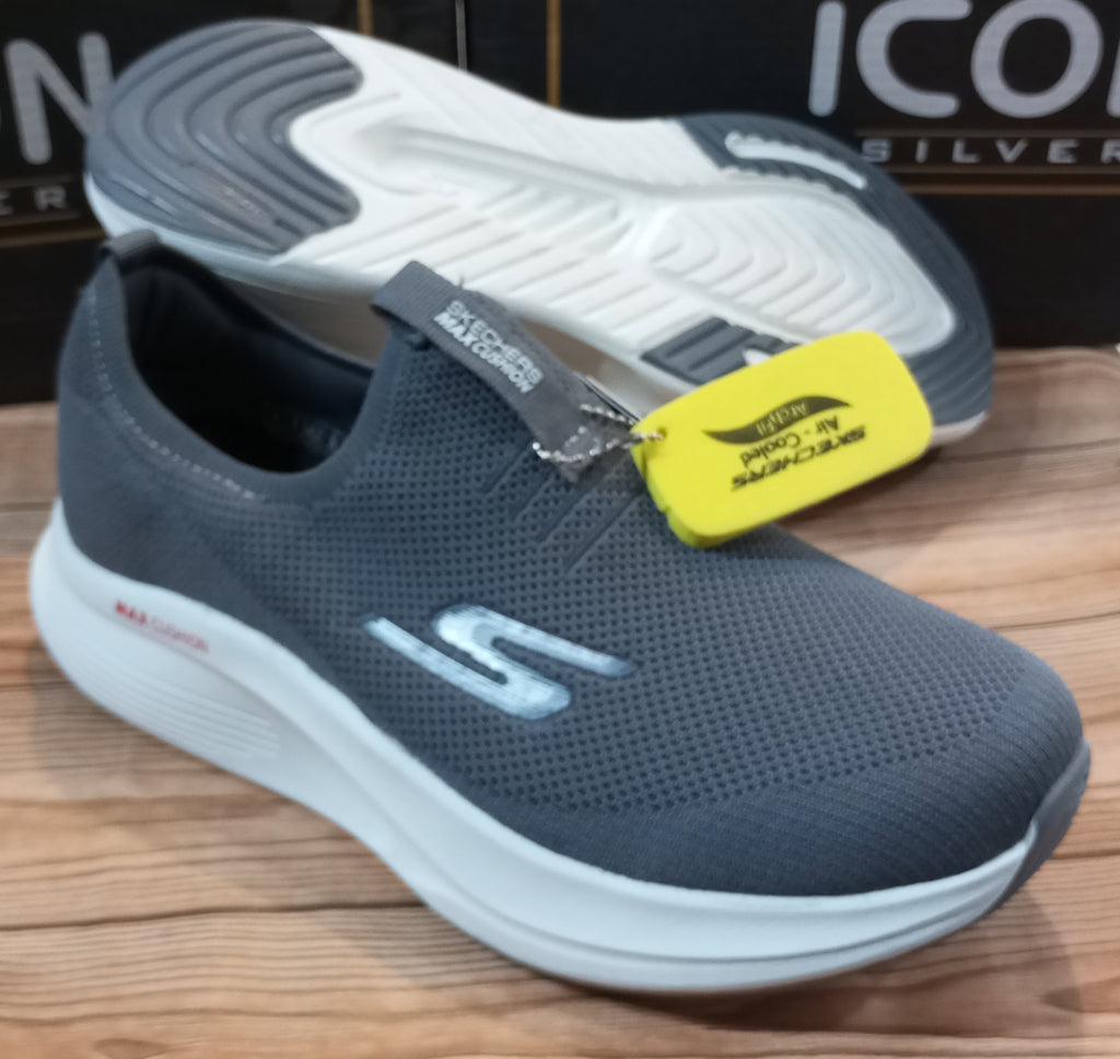 SKECHERS MAX CUSHION SUPER COMFY JOGGERS