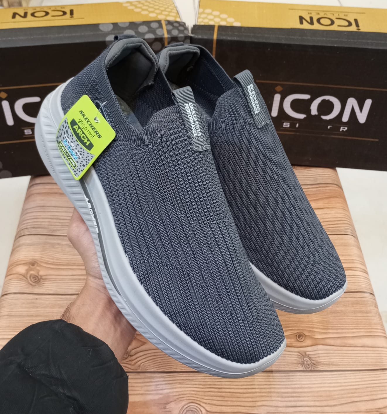SKECHERS SUPER COMFORTABLE CASUAL AND TRAINING JOGGERS FOR MEN