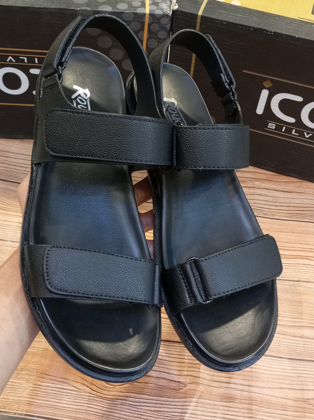 ROUGE'S PLAIN SIMPLE DOUBLE STEP SANDALS