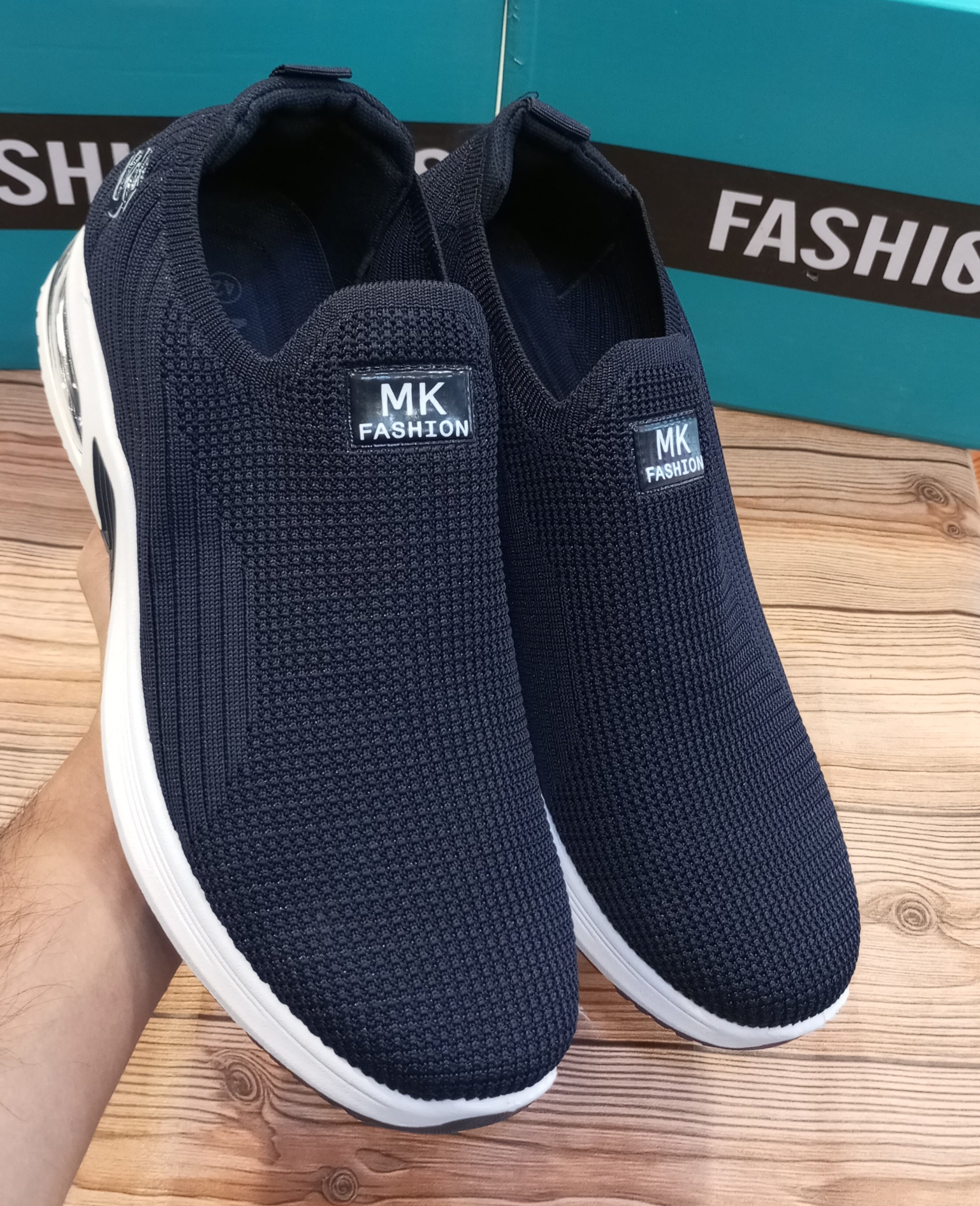 MK'S SUPER COMFORTABLE WITHOUT LACES JOGGERS