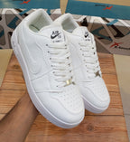 TRIPLE WHITE NIKE AIR FORCE 1