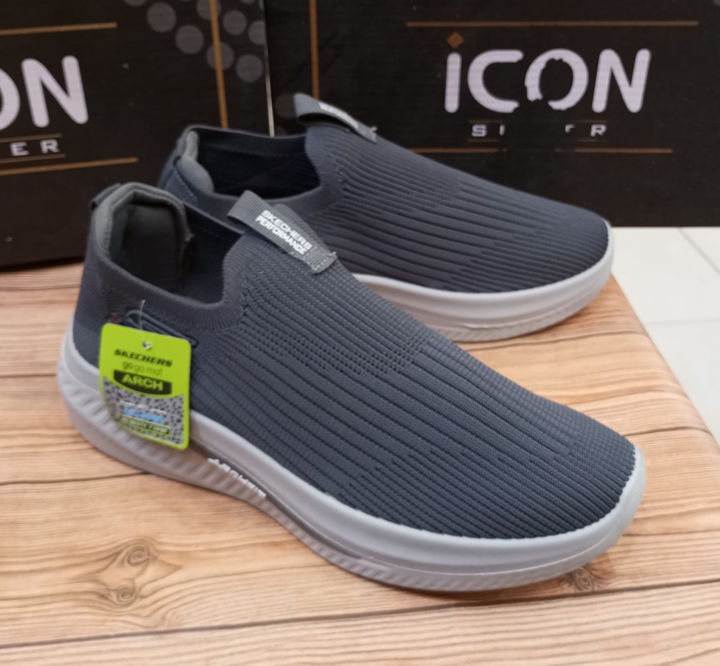 SKECHERS SUPER COMFORTABLE CASUAL AND TRAINING JOGGERS FOR MEN