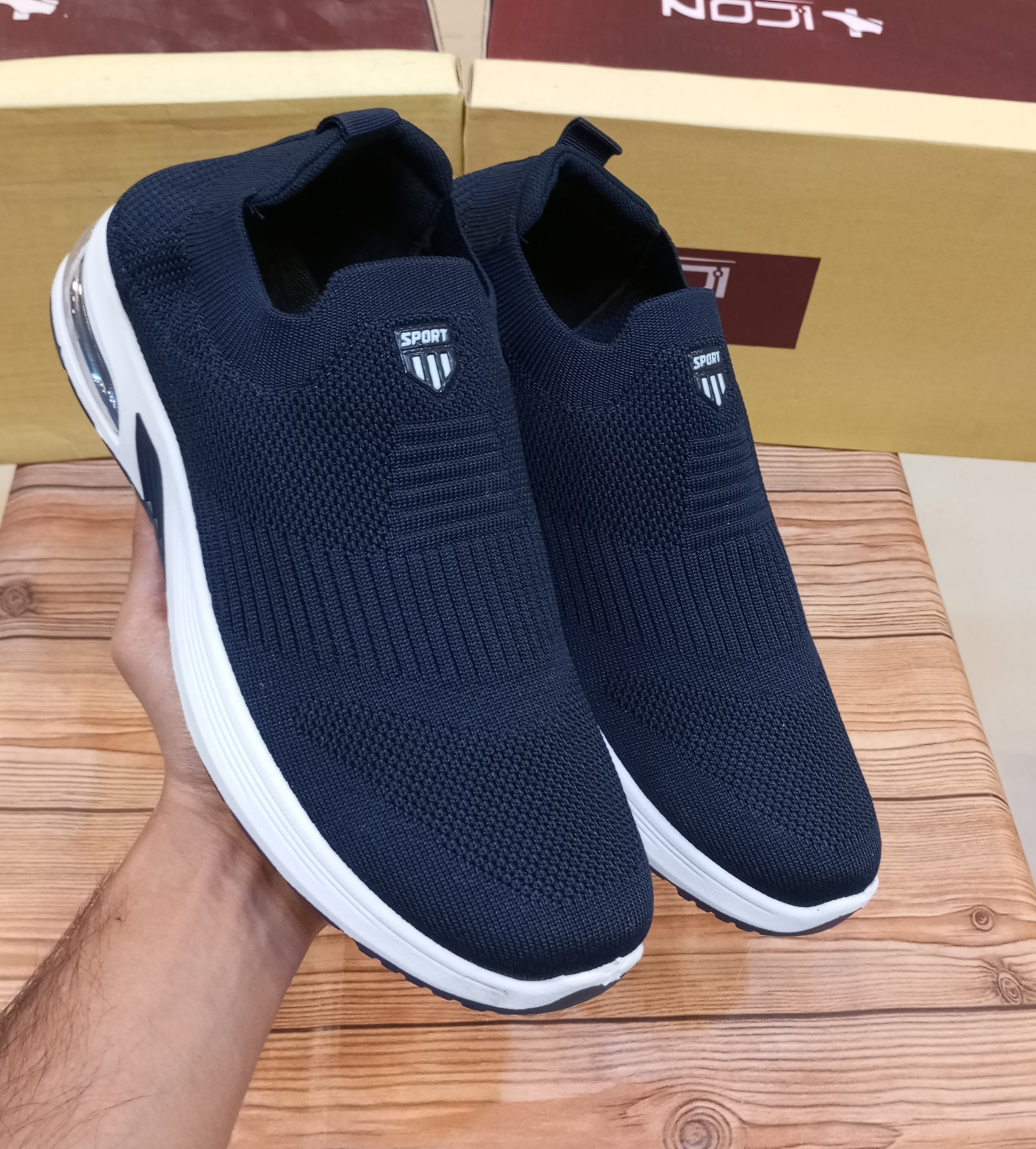 PREMIUM QUALITY WITHOUT LACES TRAINING AND DAILY WEAR JOGGERS