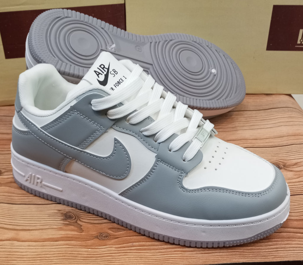 NIKE AIR JORDAN 1 (LOW CUT)