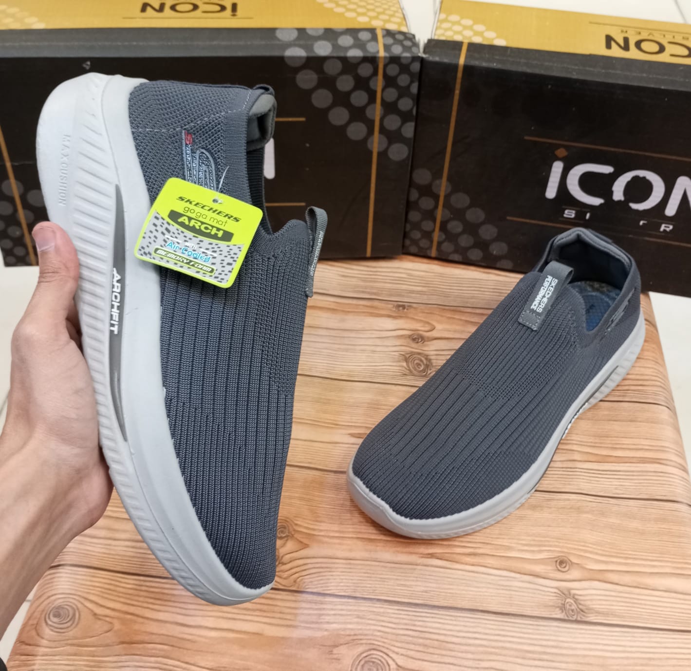 SKECHERS SUPER COMFORTABLE CASUAL AND TRAINING JOGGERS FOR MEN