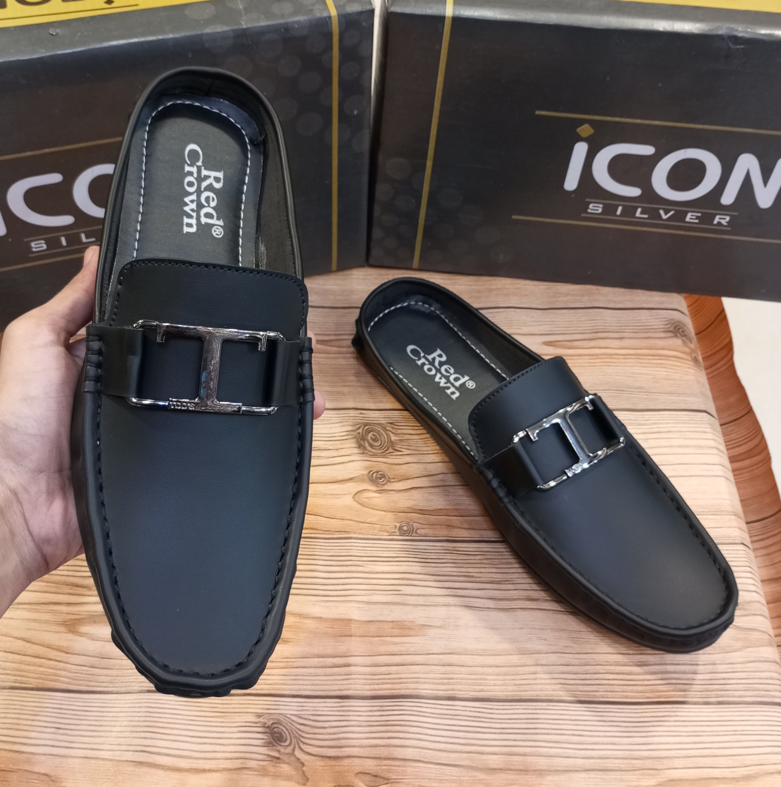 RED CROWN'S PREMIUM QUALITY WRINKLE FREE BACKLESS MOCASSION'S
