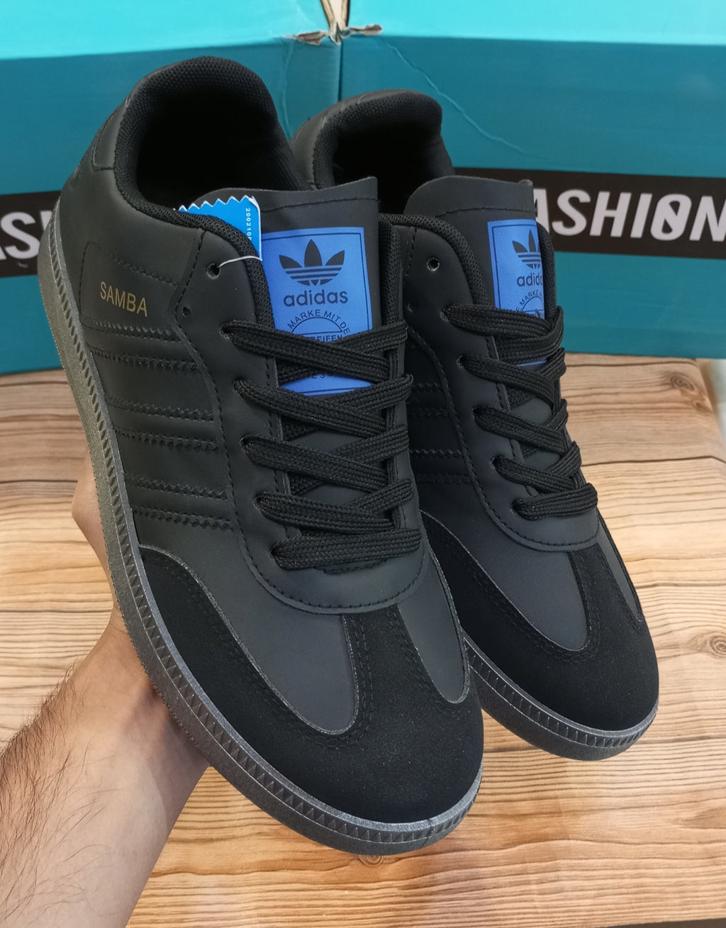 (ADIDAS SAMBA) PREMIUM QUALITY CASUAL AND PARTYWEAR SNEAKERS