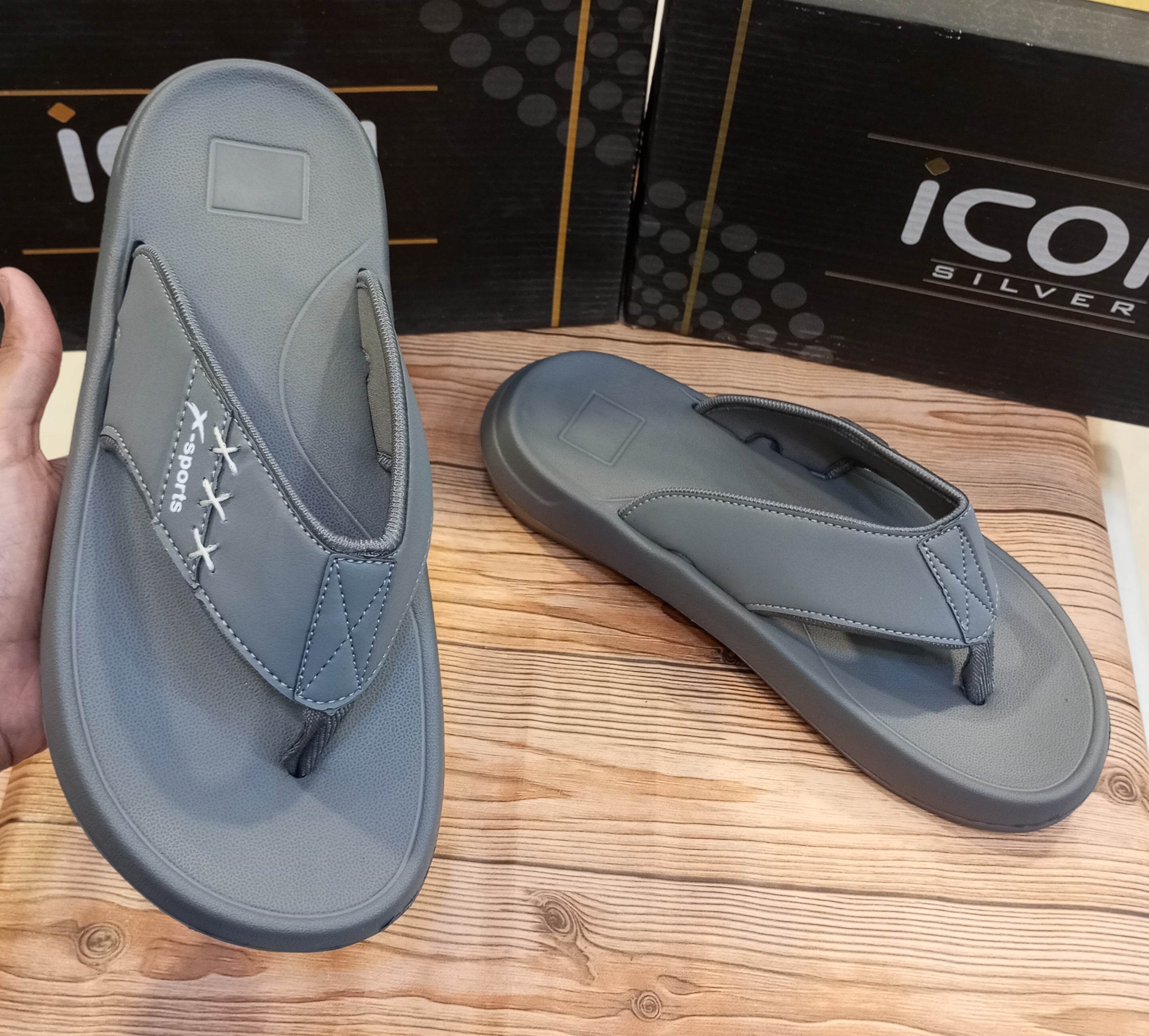 X SPORTS SUPER COMFORTABLE SPUNCH SOLE SLIPPERS