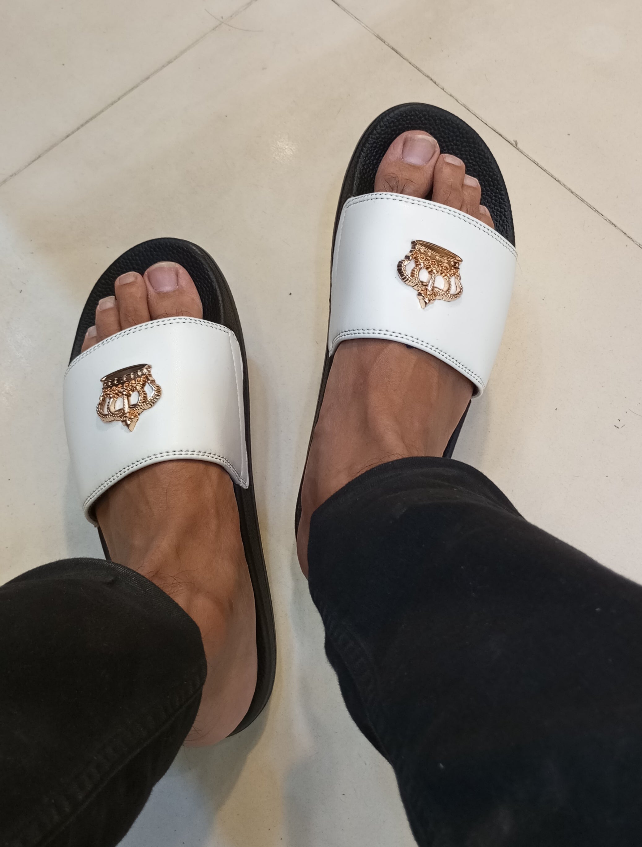 PREMIUM QUALITY ROYAL CLASSIC SLIDES         (SPUNCH SOLE)