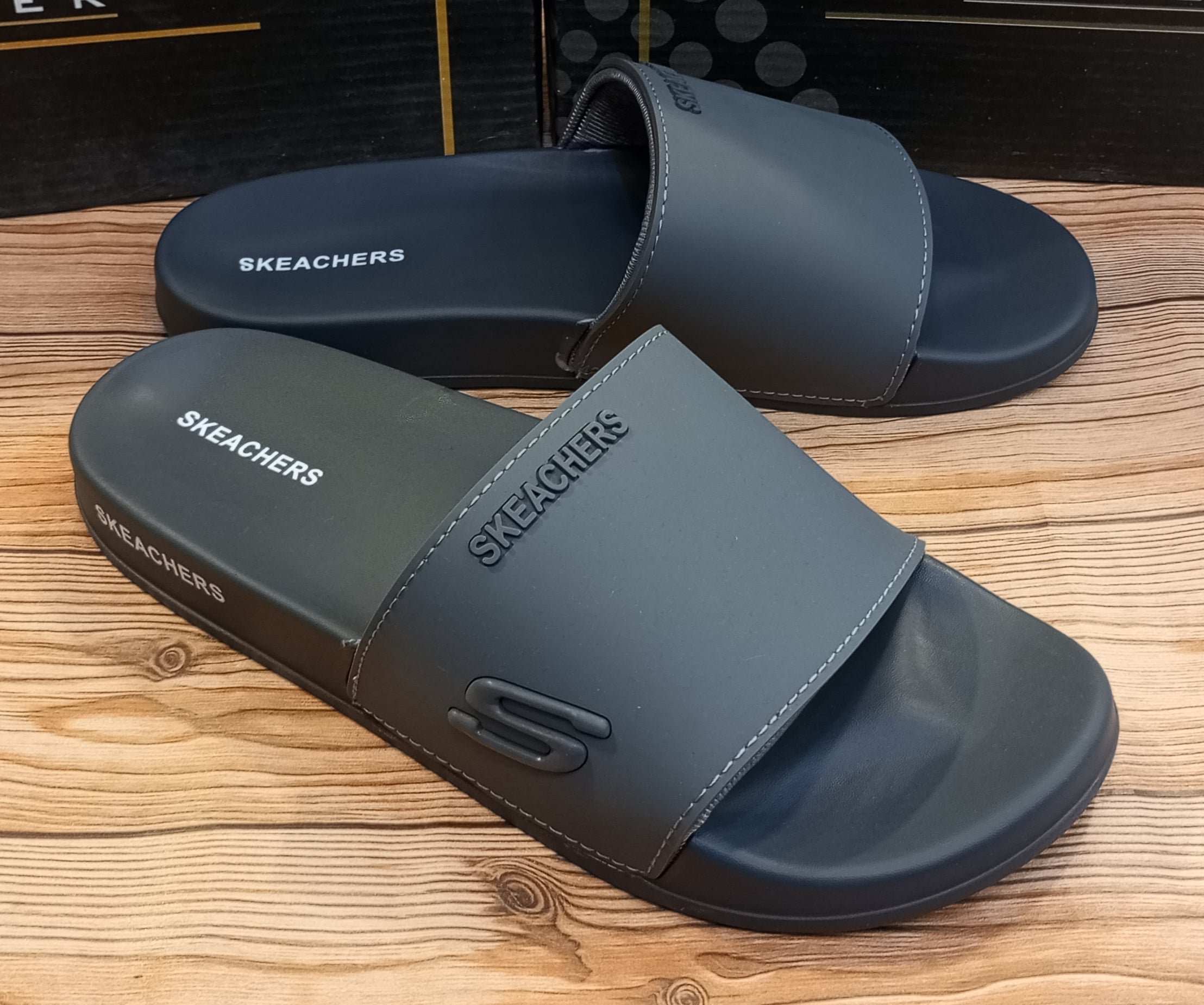 SKECHERS PREMIUM SUMMER SLIDES FOR MEN