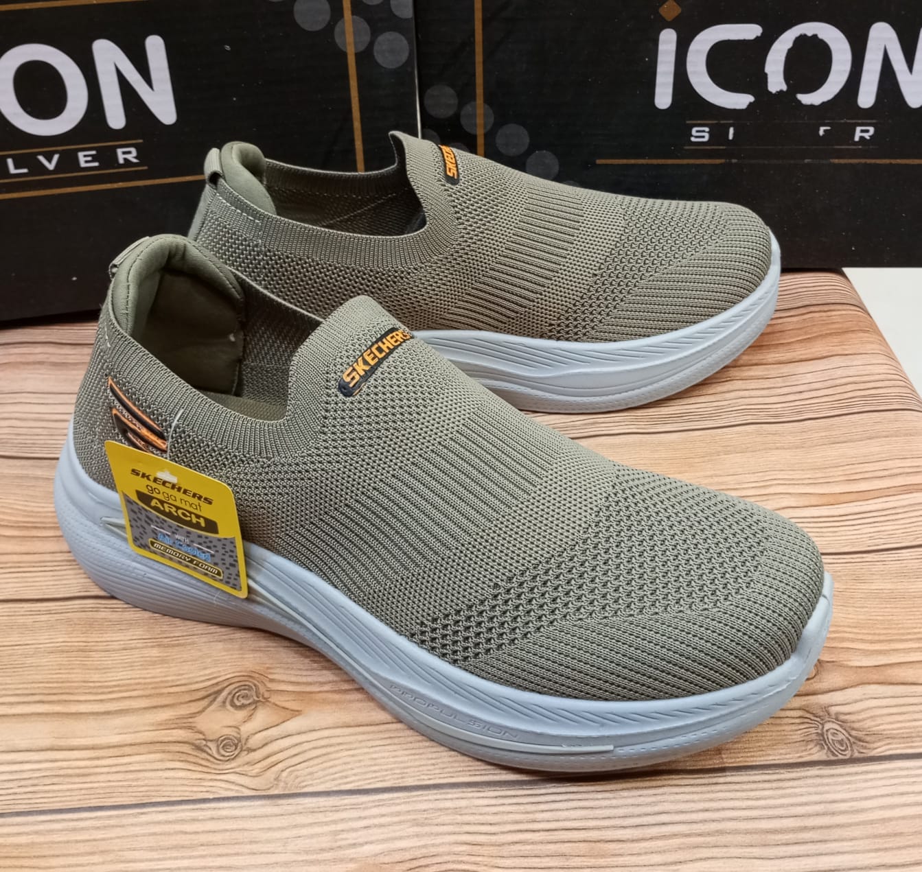 SKECHERS SUPER COMFORTABLE CASUAL AND TRAINING JOGGERS FOR MEN