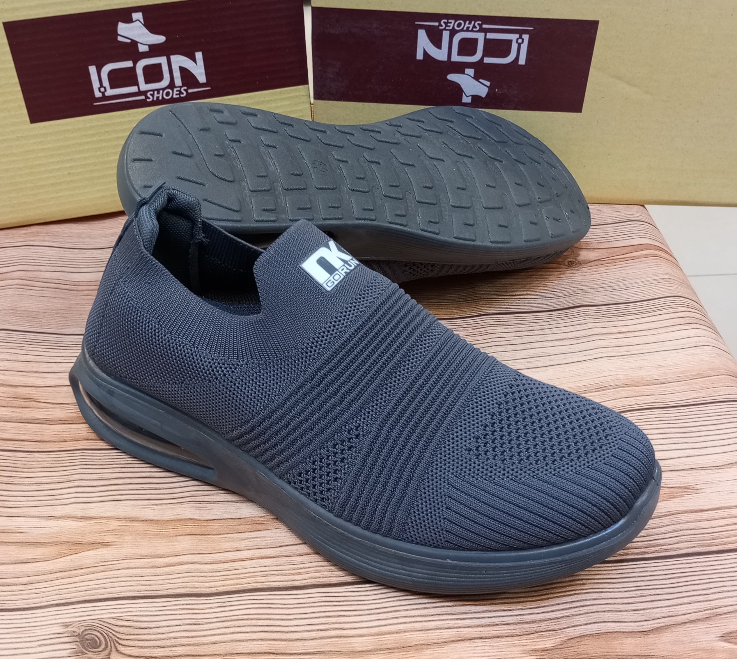 PREMIUM QUALITY SUPER COMFORTABLE WITHOUT LACES TUBE SOLE JOGGERS