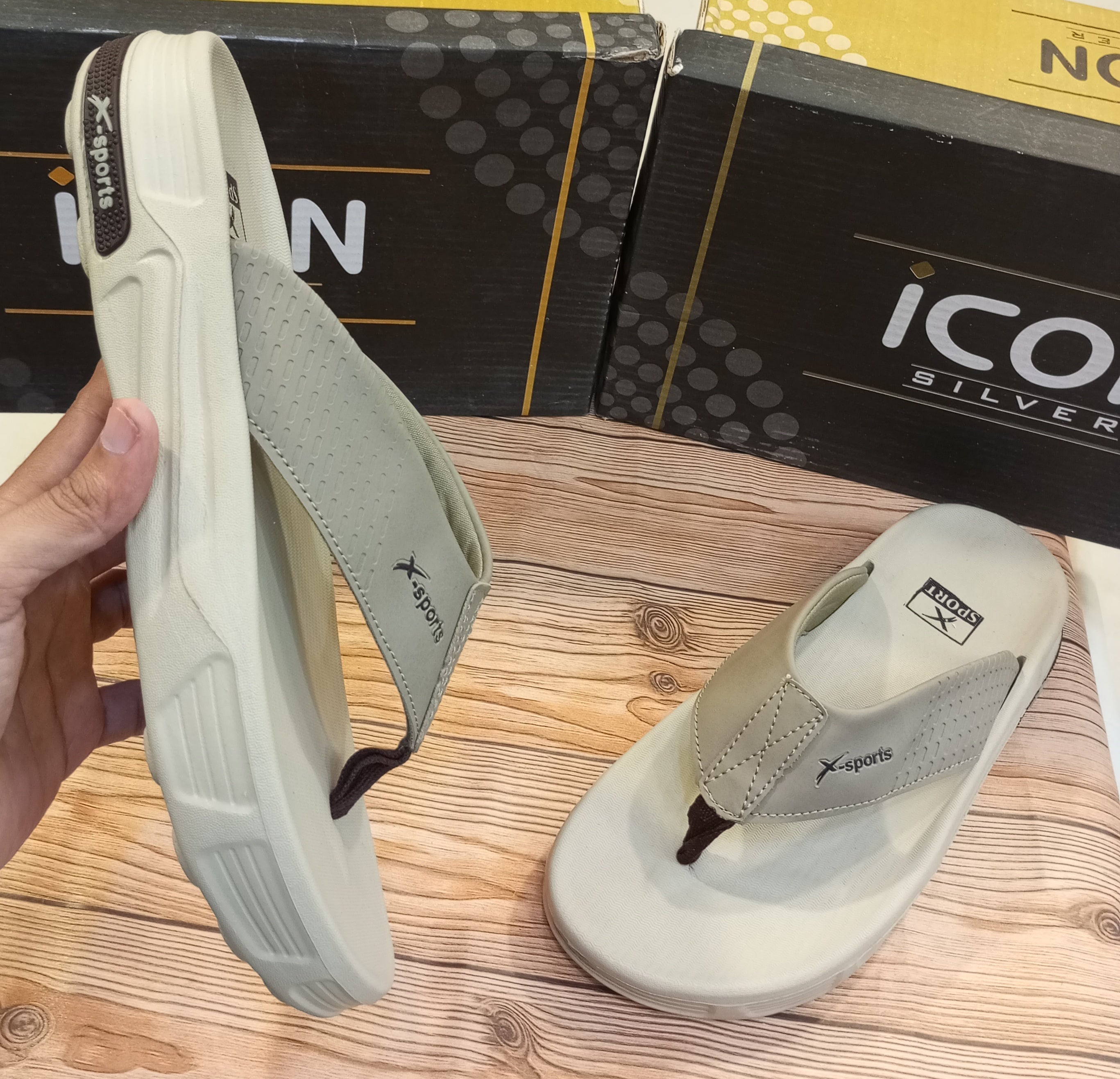 X SPORTS SUPER COMFORTABLE SPUNCH SOLE SLIPPERS