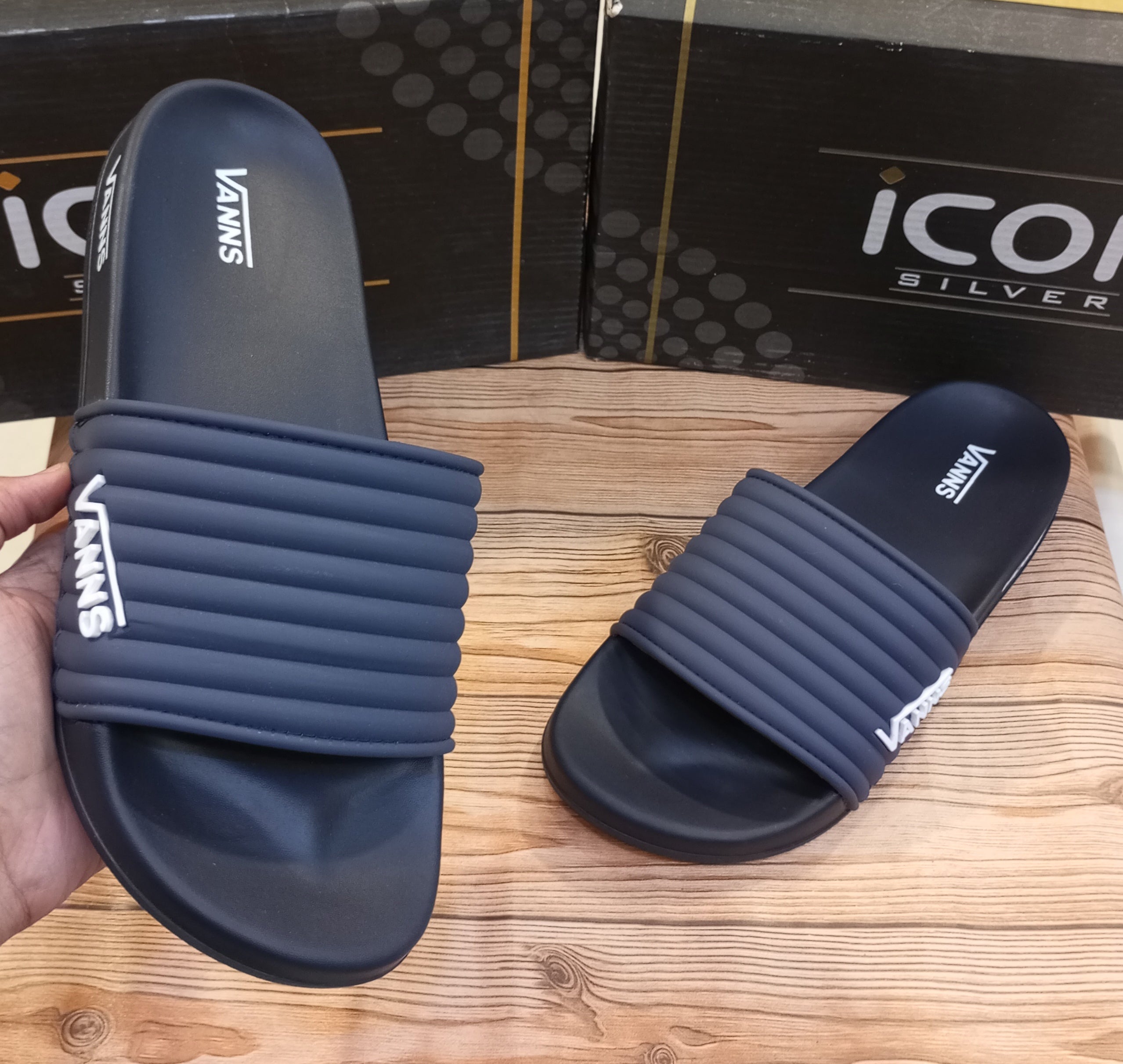 VAN'S SUMMER SLIDES FOR MEN