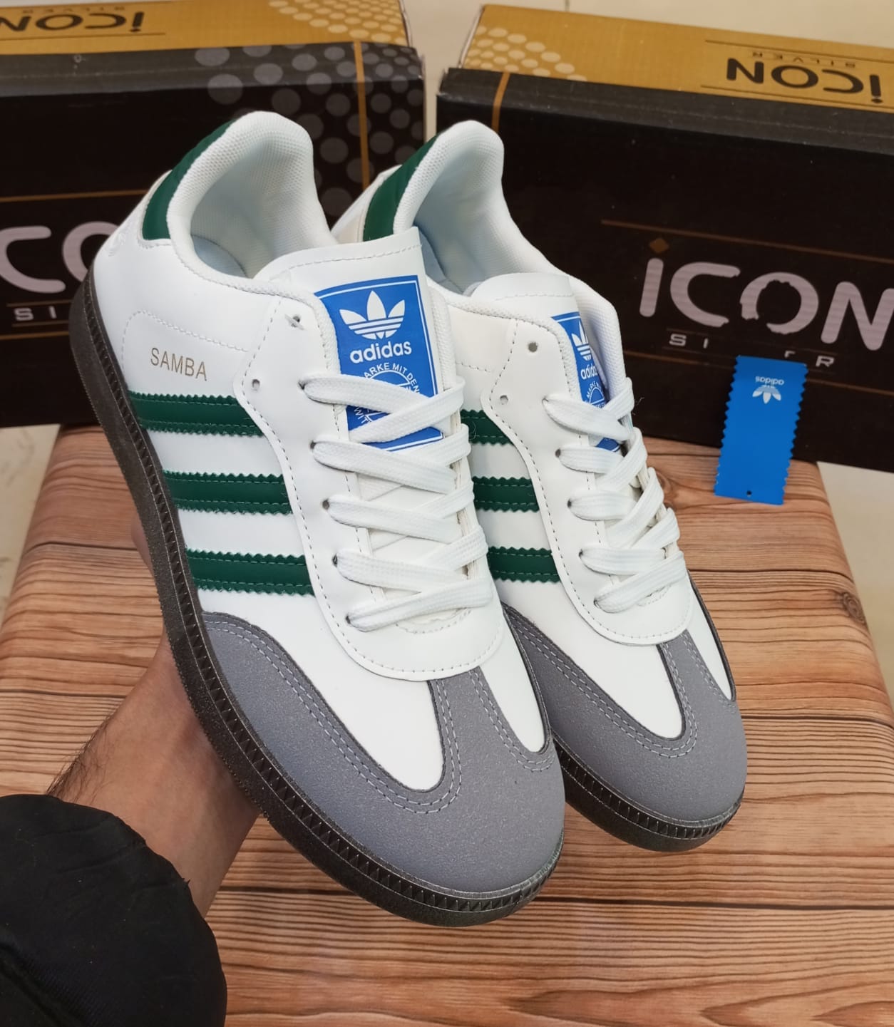 (ADIDAS SAMBA) PREMIUM QUALITY CASUAL AND PARTYWEAR SNEAKERS