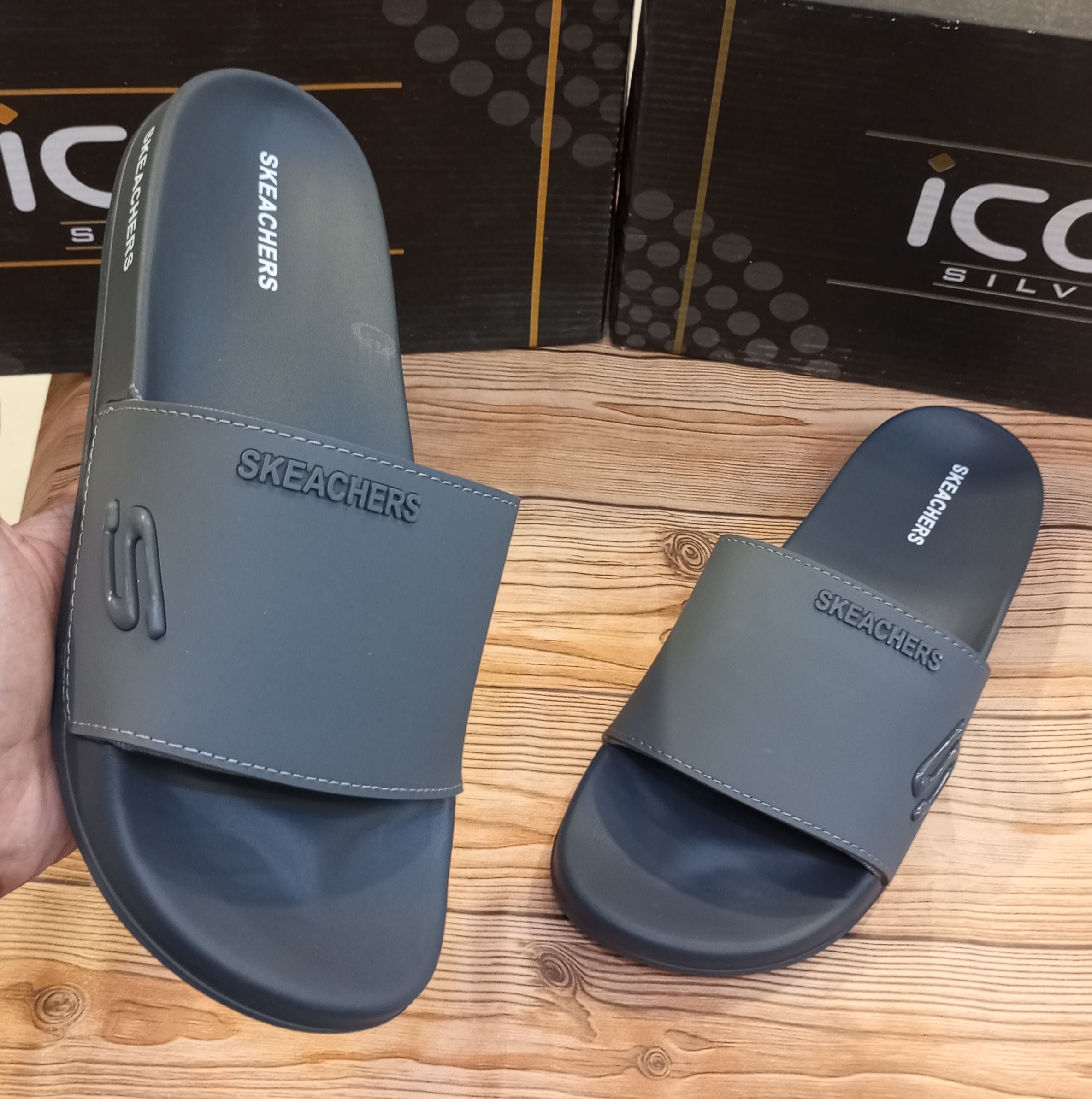 SKECHERS PREMIUM SUMMER SLIDES FOR MEN