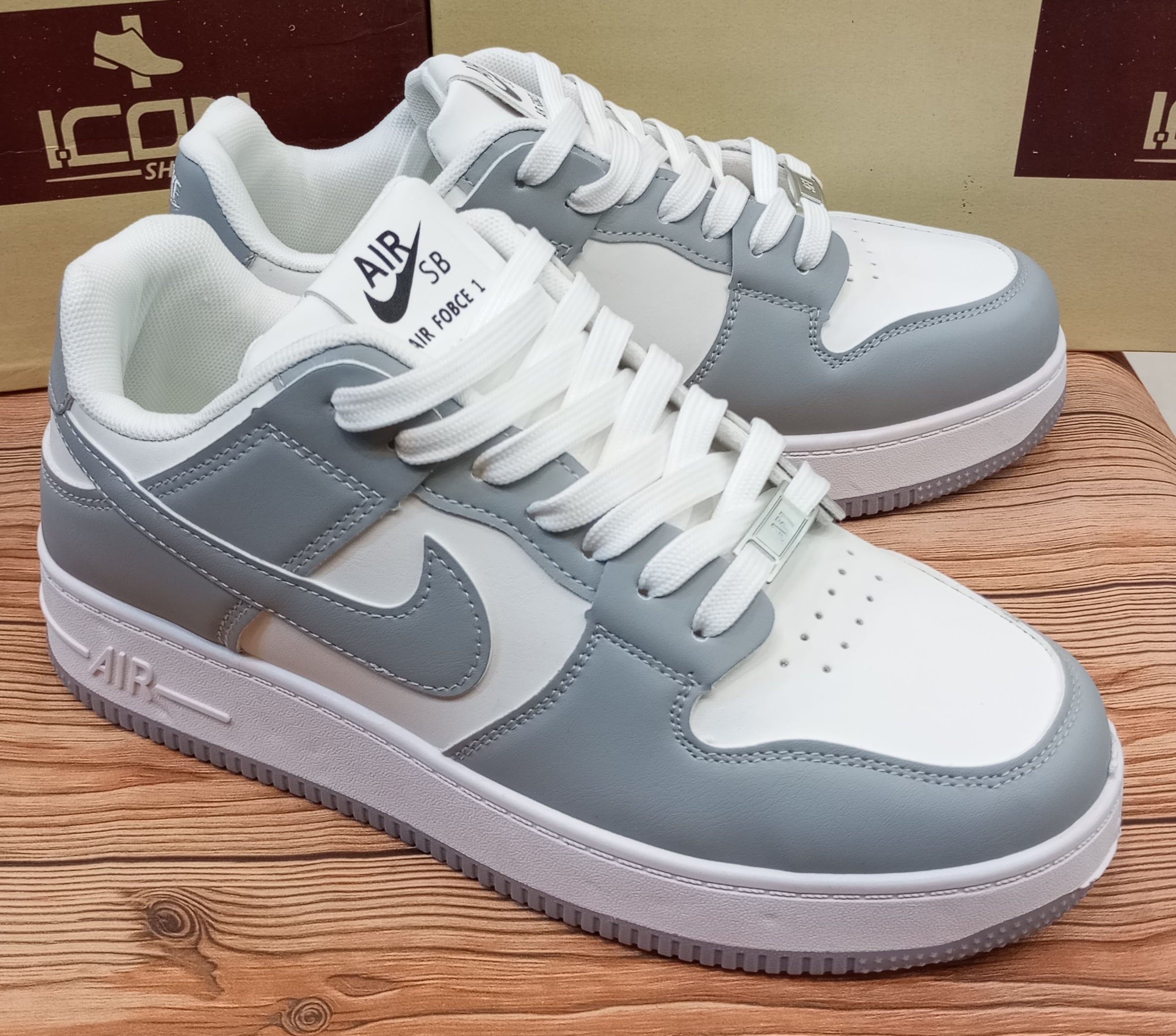 NIKE AIR JORDAN 1 (LOW CUT)