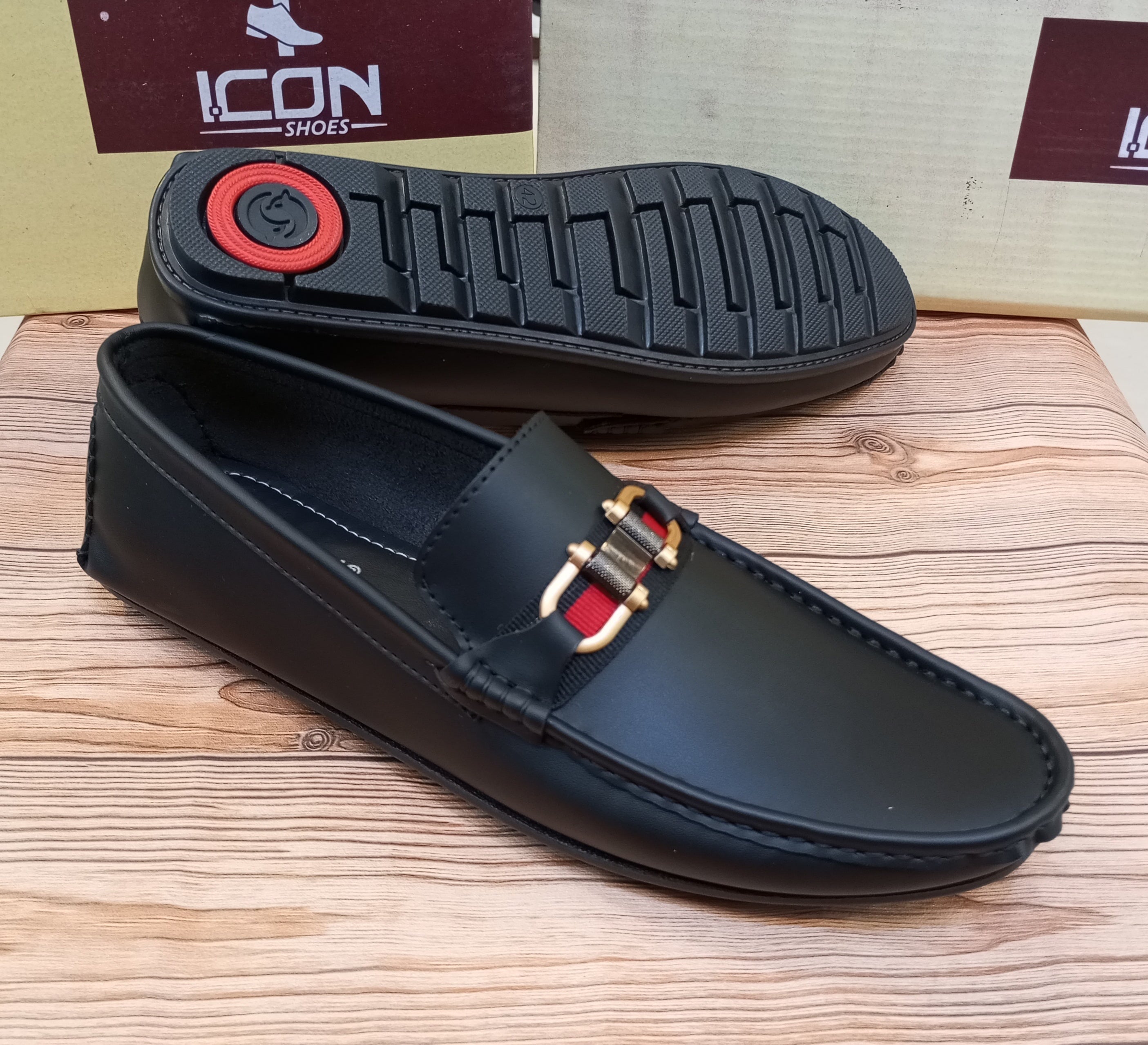 RED CROWN'S PREMIUM QUALITY WRINKLE FREE MOCASSION'S FOR MEN