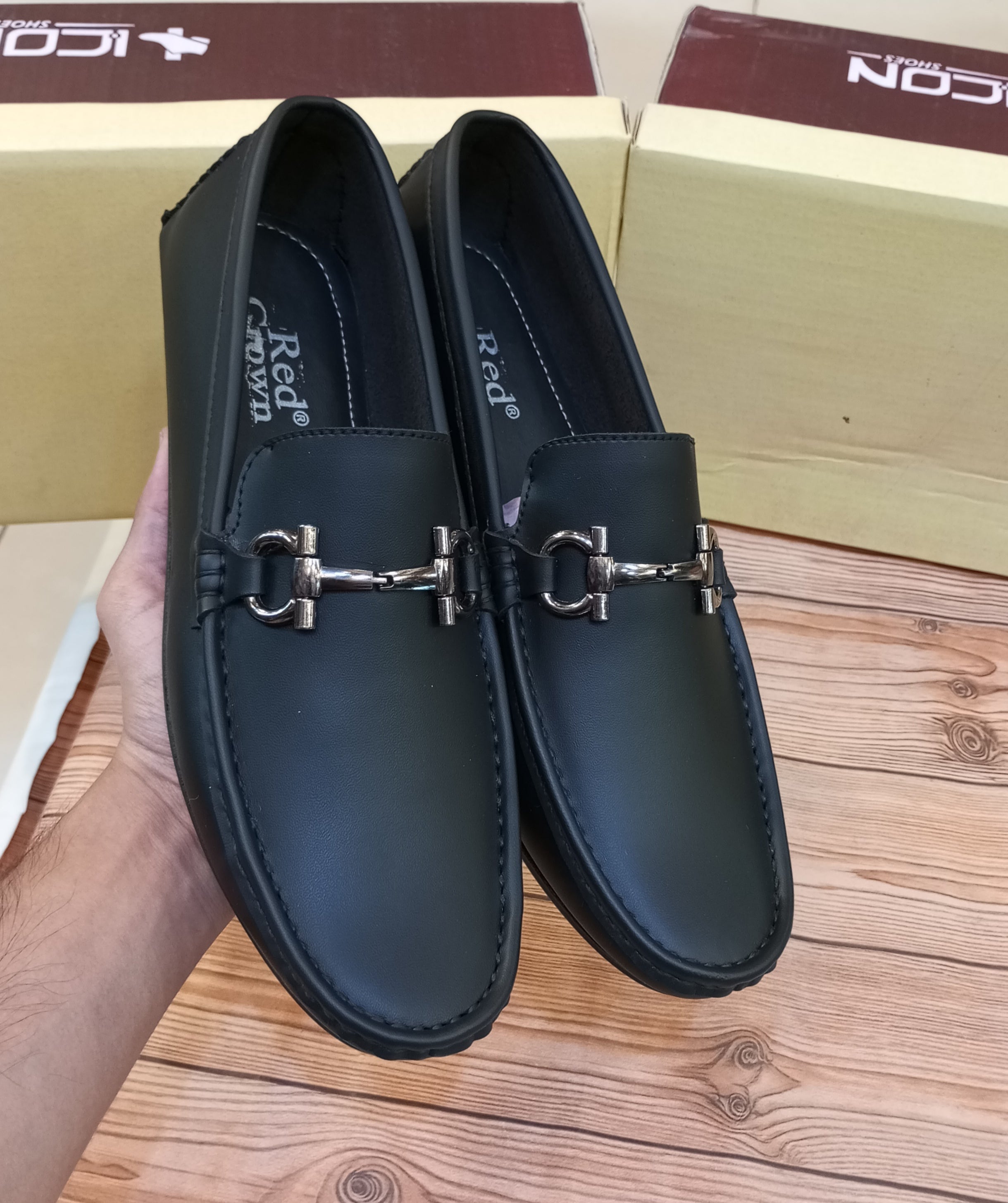 RED CROWN'S PREMIUM QUALITY WRINKLE FREE MOCASSION'S FOR MEN