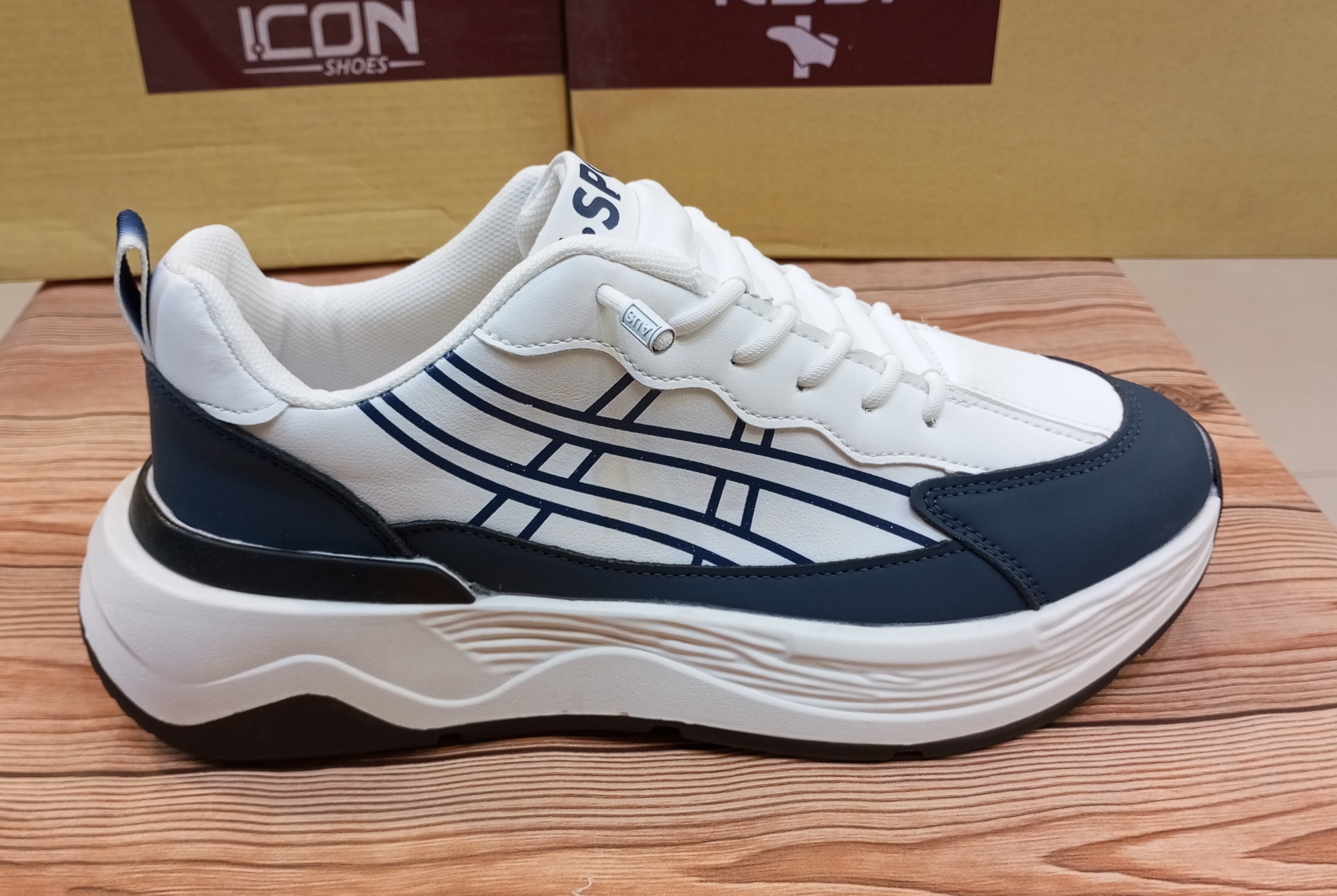 BRANDED PREMIUM QUALITY TRAINING AND CASUAL JOGGERS FOR MEN