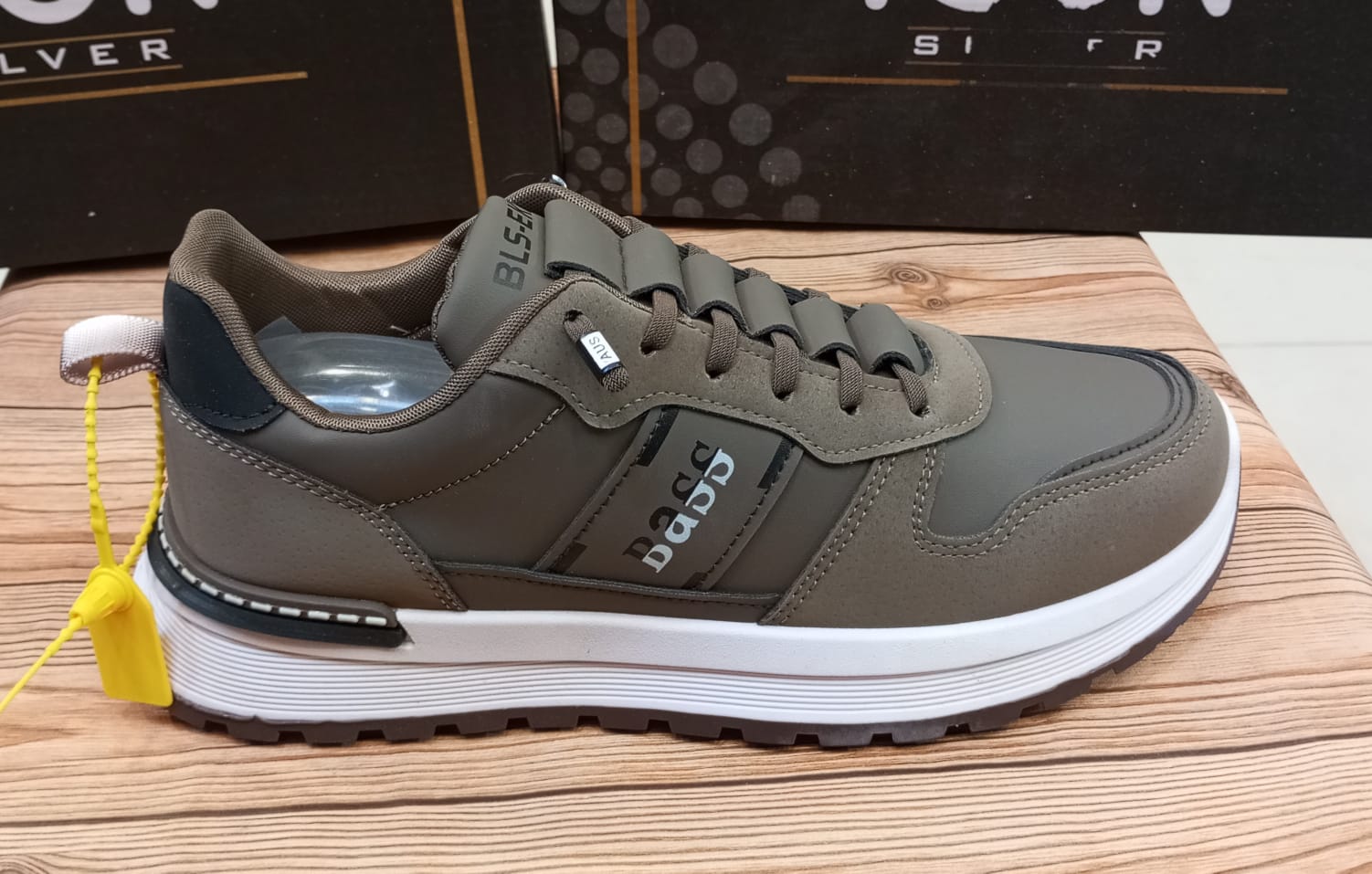 LIFE WEAR'S WITHOUT LACES CASUAL AND TRAINING JOGGERS FOR MEN