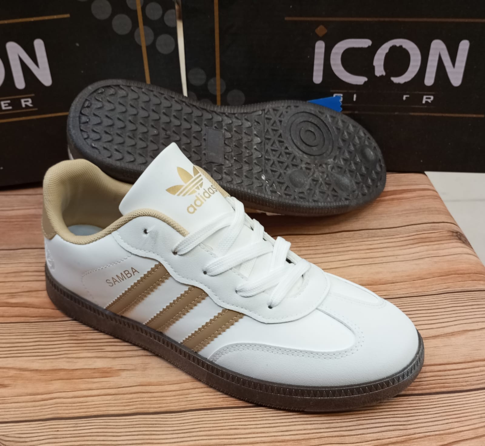 (ADIDAS SAMBA) PREMIUM QUALITY CASUAL AND PARTYWEAR SNEAKERS