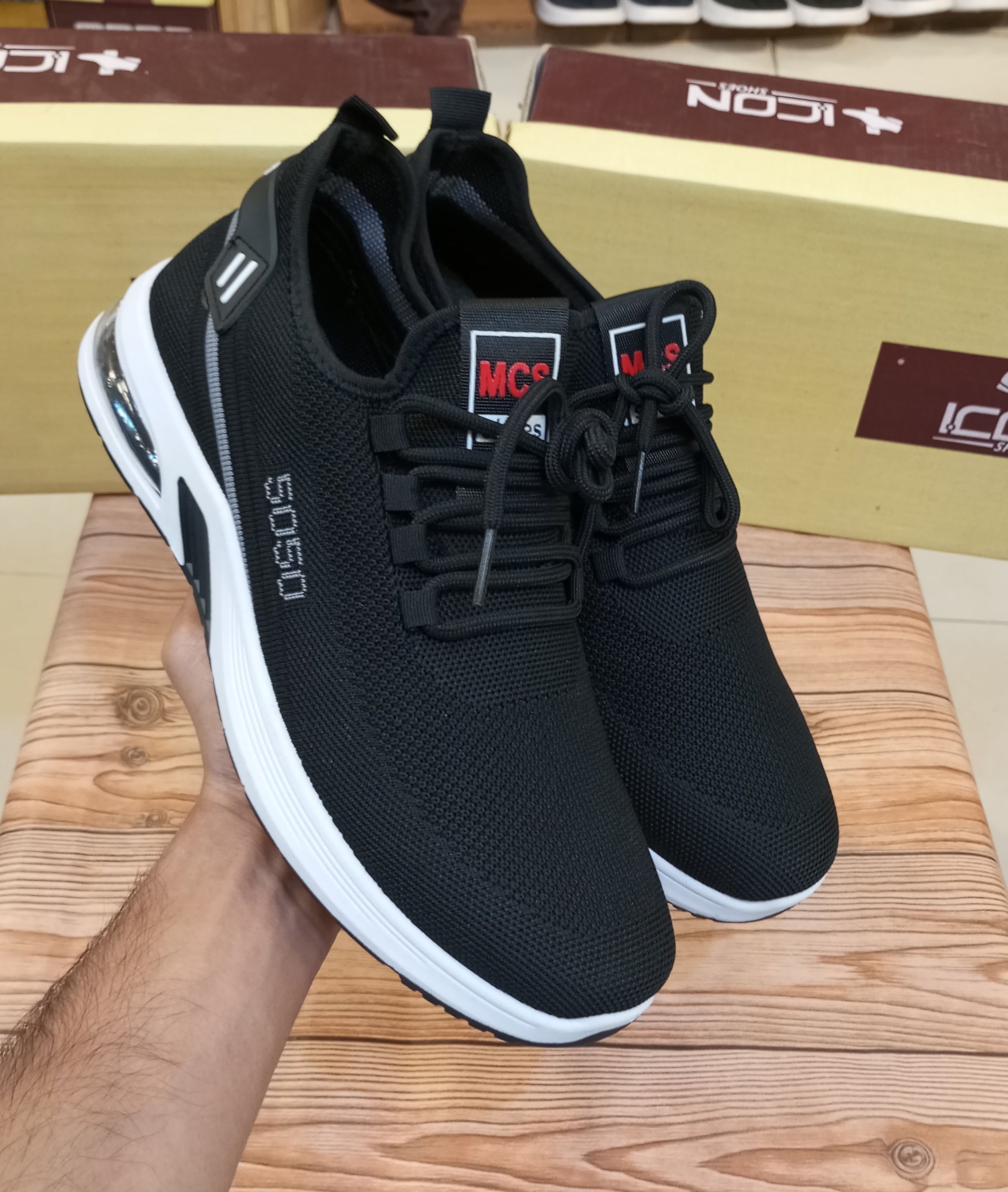 MCS PREMIUM QUALITY CASUAL AND TRAINING BREATHABLE SHOES