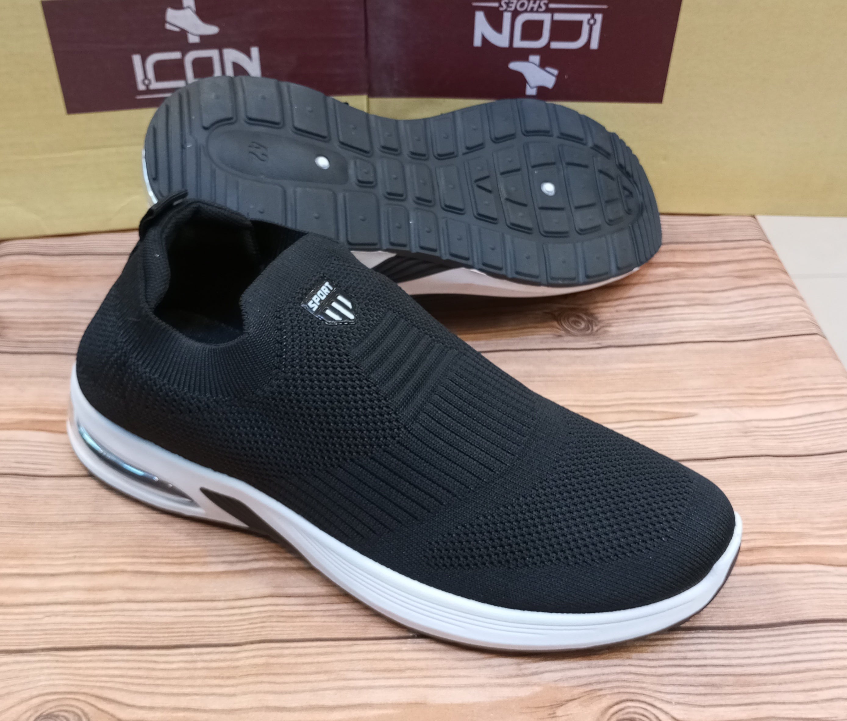 PREMIUM QUALITY WITHOUT LACES TRAINING AND DAILY WEAR JOGGERS