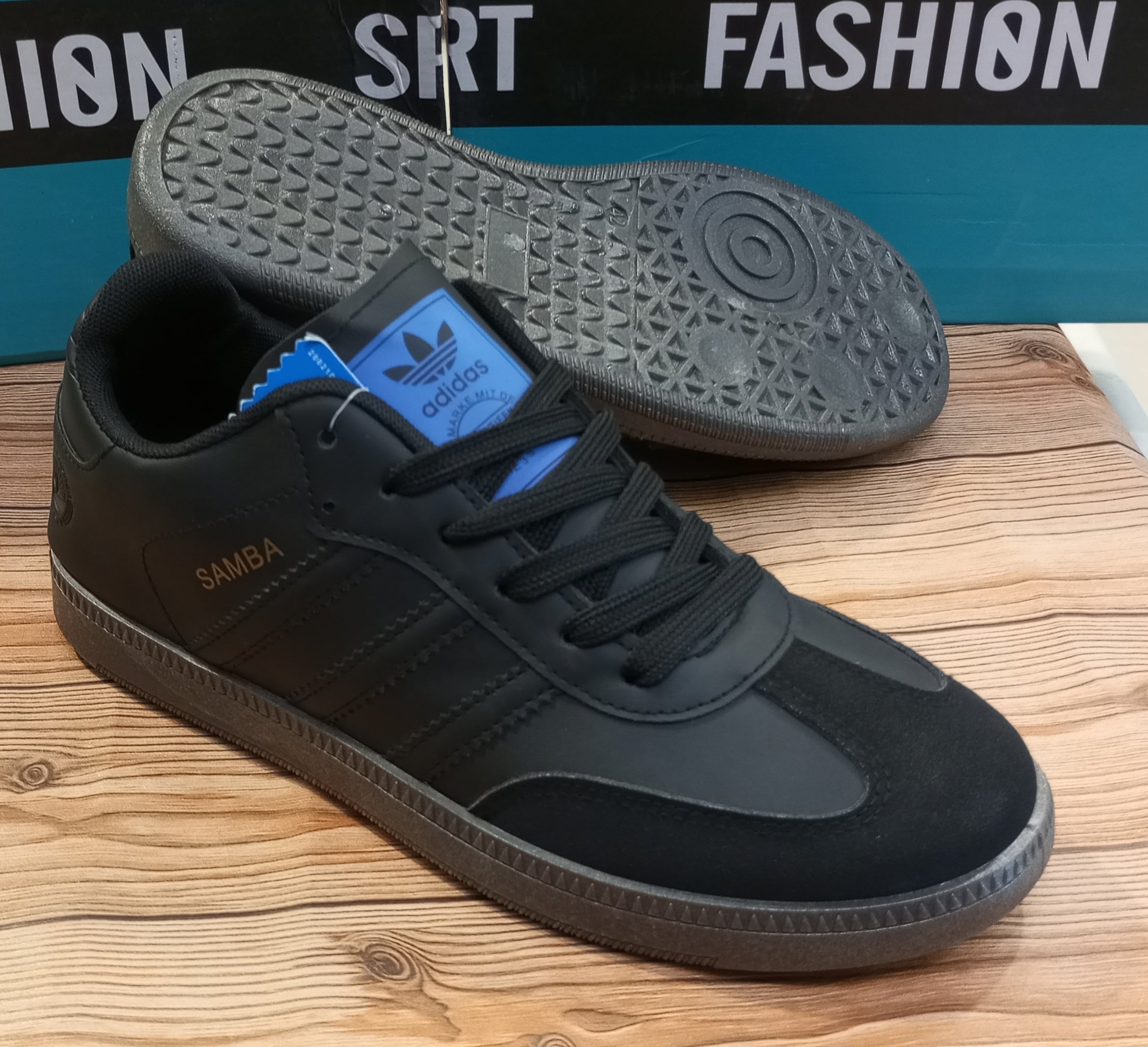 (ADIDAS SAMBA) PREMIUM QUALITY CASUAL AND PARTYWEAR SNEAKERS