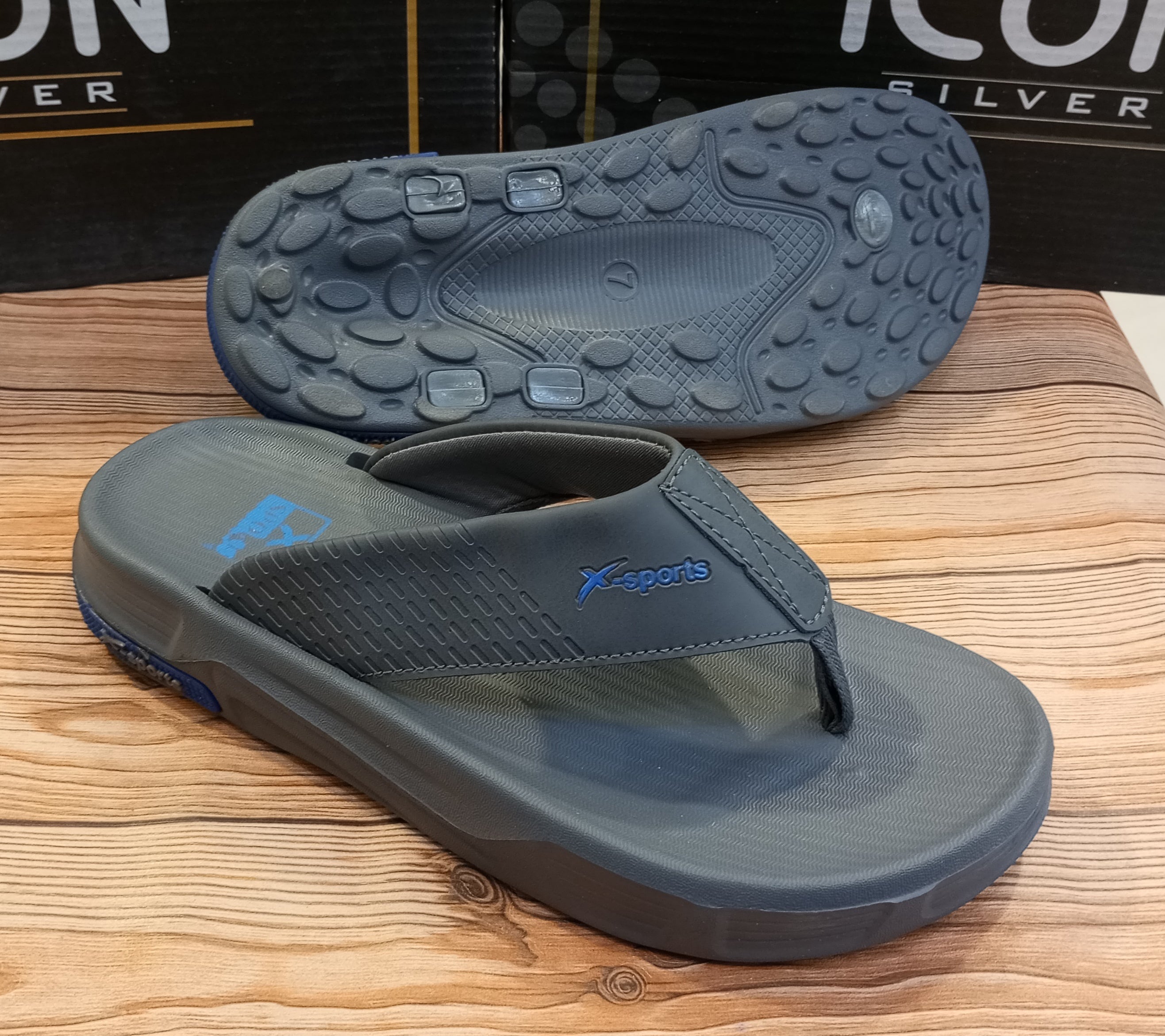 X SPORTS SUPER COMFORTABLE SPUNCH SOLE SLIPPERS