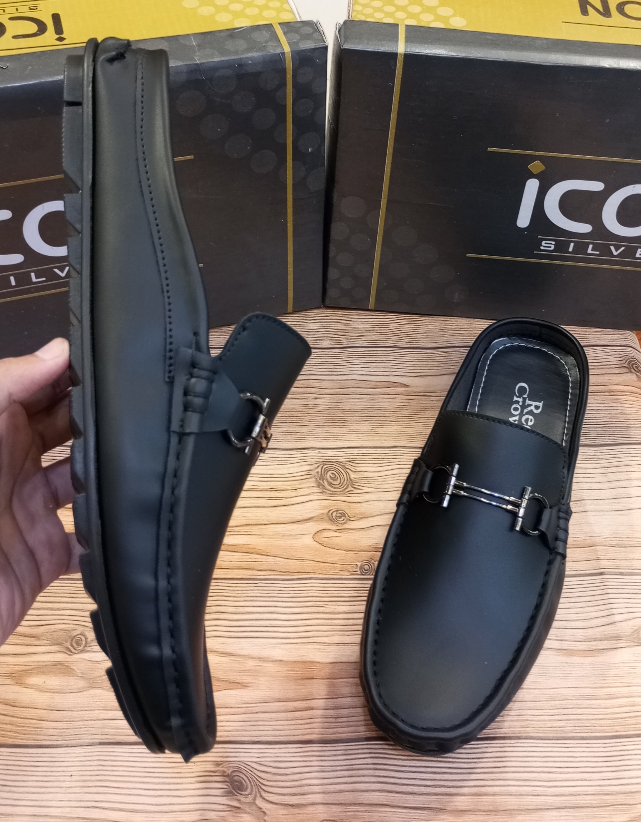 RED CROWN'S PREMIUM QUALITY WRINKLE FREE BACKLESS MOCASSION'S