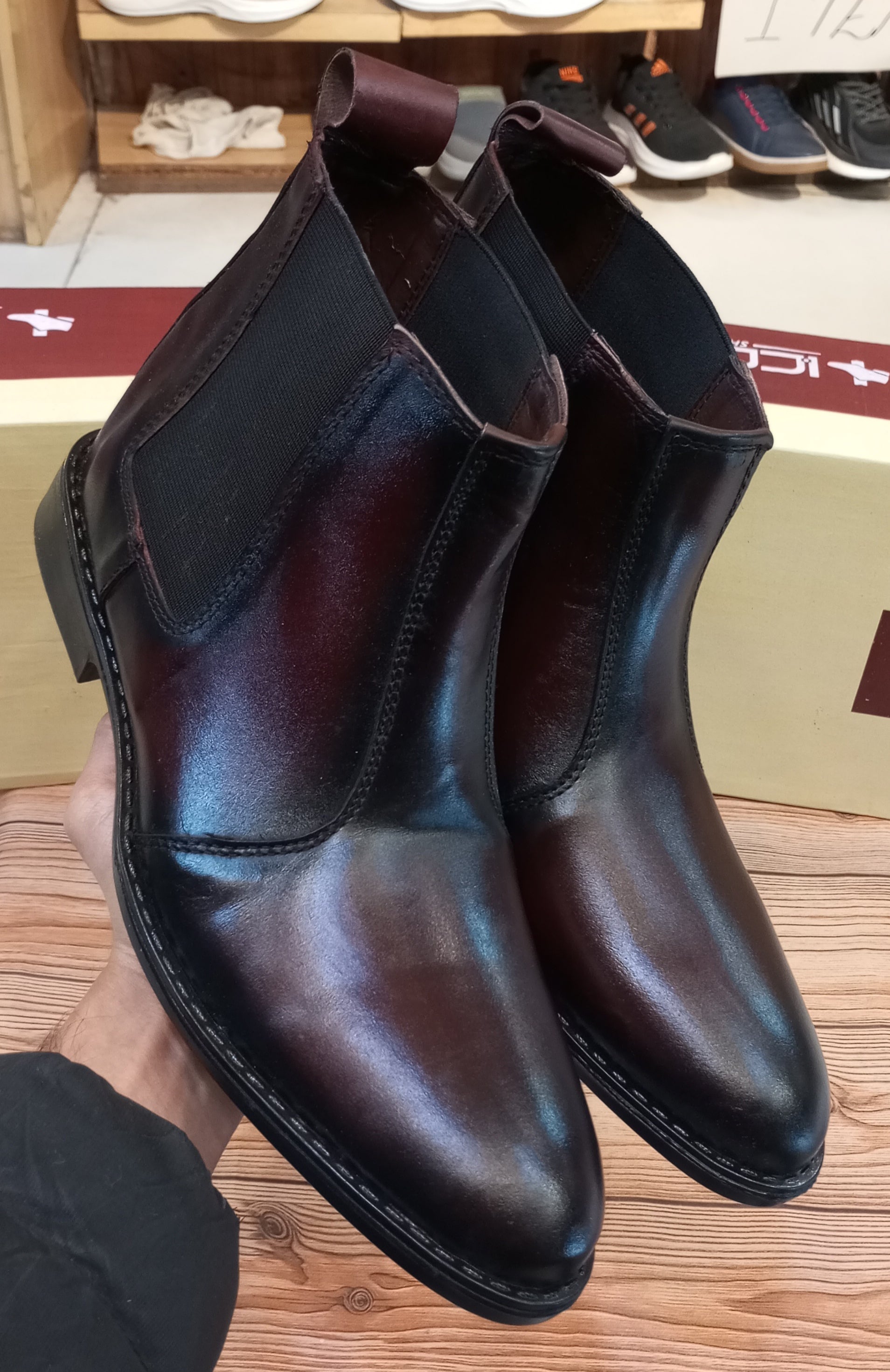 PREMIUM QUALITY TWO TONED CHELSEA BOOTS FOR MEN