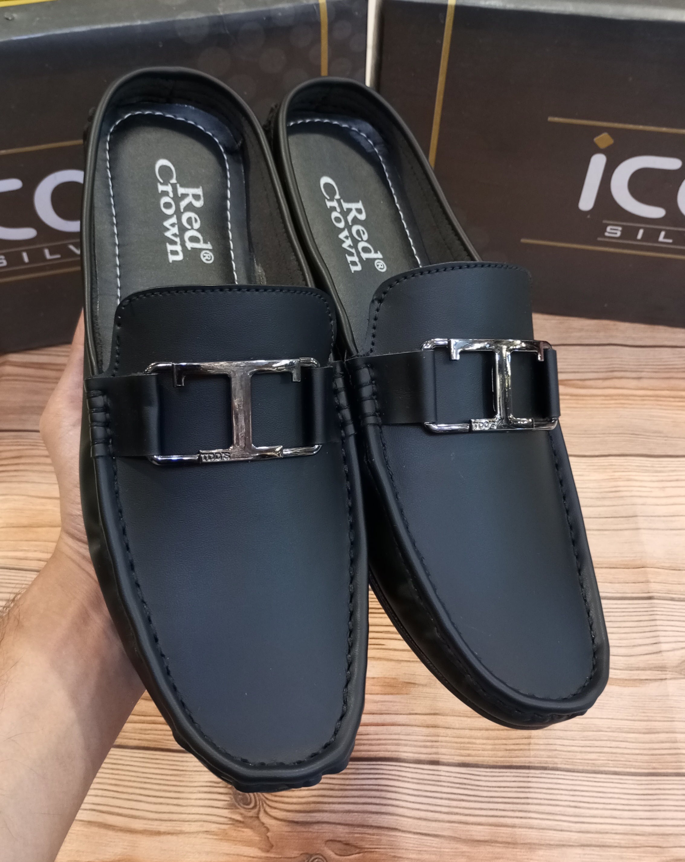 RED CROWN'S PREMIUM QUALITY WRINKLE FREE BACKLESS MOCASSION'S