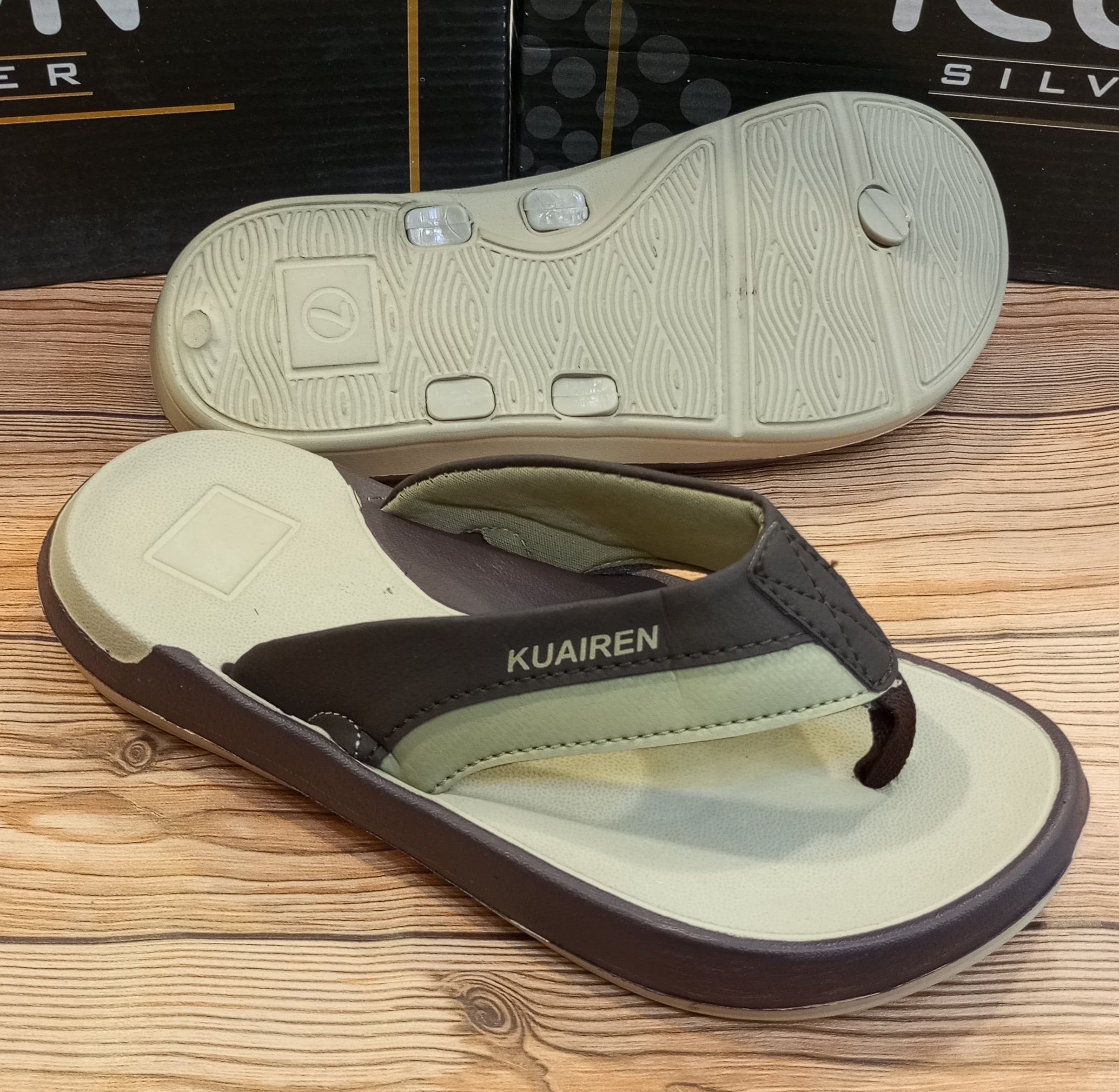KUAIREN SUPER COMFORTABLE SPUNCH SOLE SLIPPERS