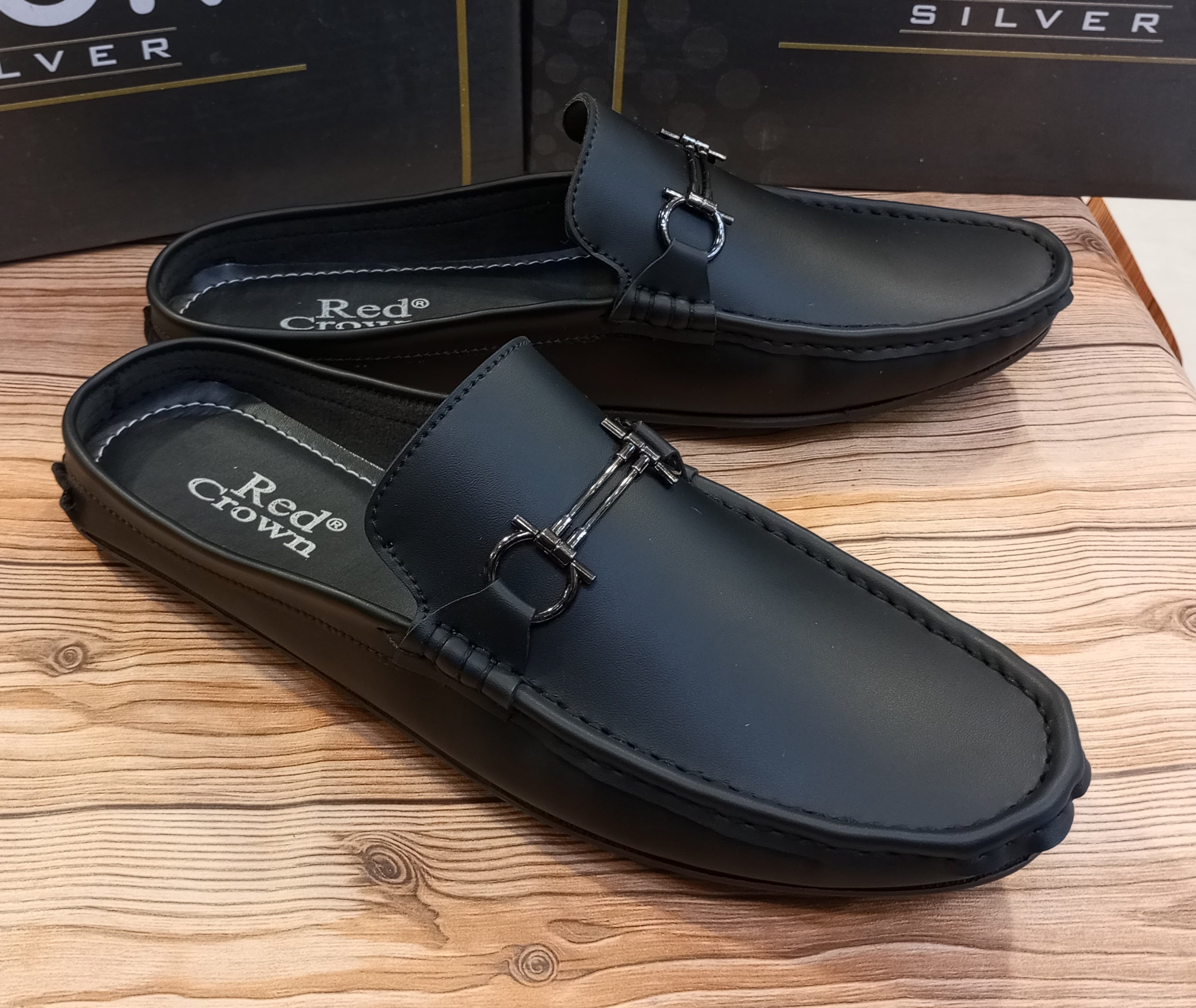 RED CROWN'S PREMIUM QUALITY WRINKLE FREE BACKLESS MOCASSION'S