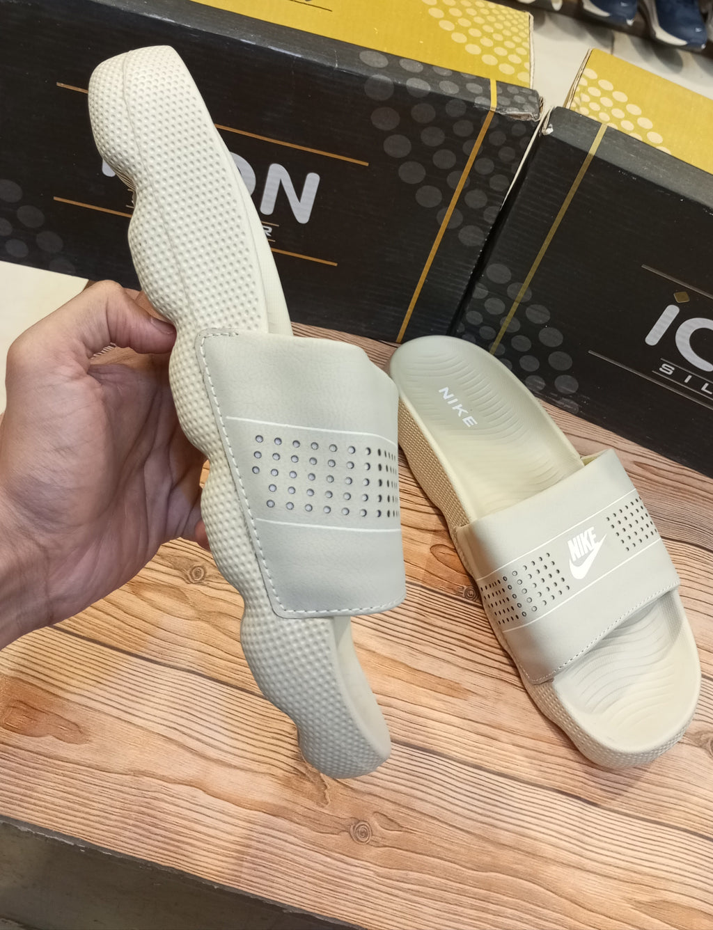 NIKE SUMMER SLIDES FOR MEN