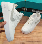 TRIPLE WHITE NIKE AIR FORCE 1