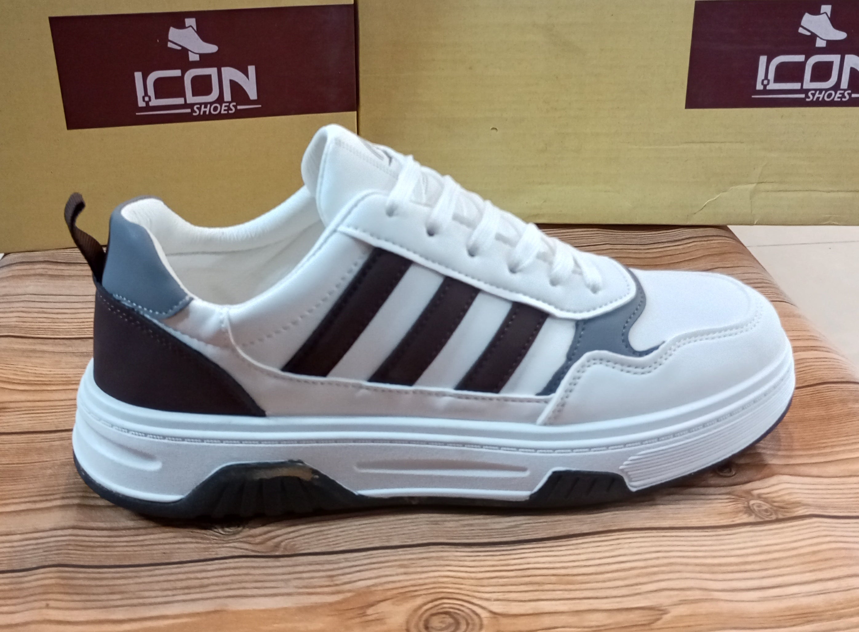 BRANDED PREMIUM QUALITY PARTYWEAR AND CASUAL SNEAKERS FOR MEN