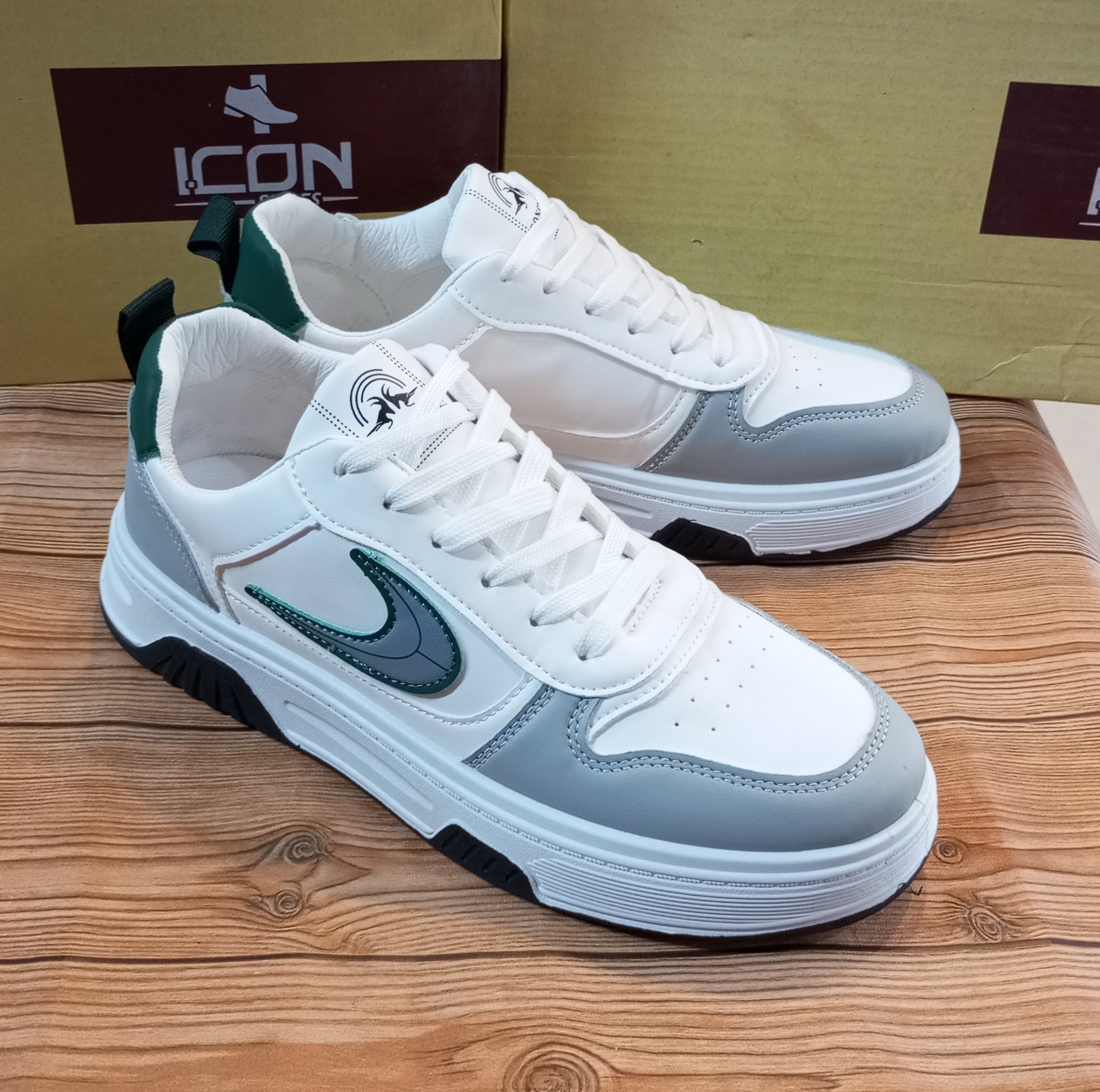 BRANDED PREMIUM QUALITY PARTYWEAR AND CASUAL SNEAKERS FOR MEN