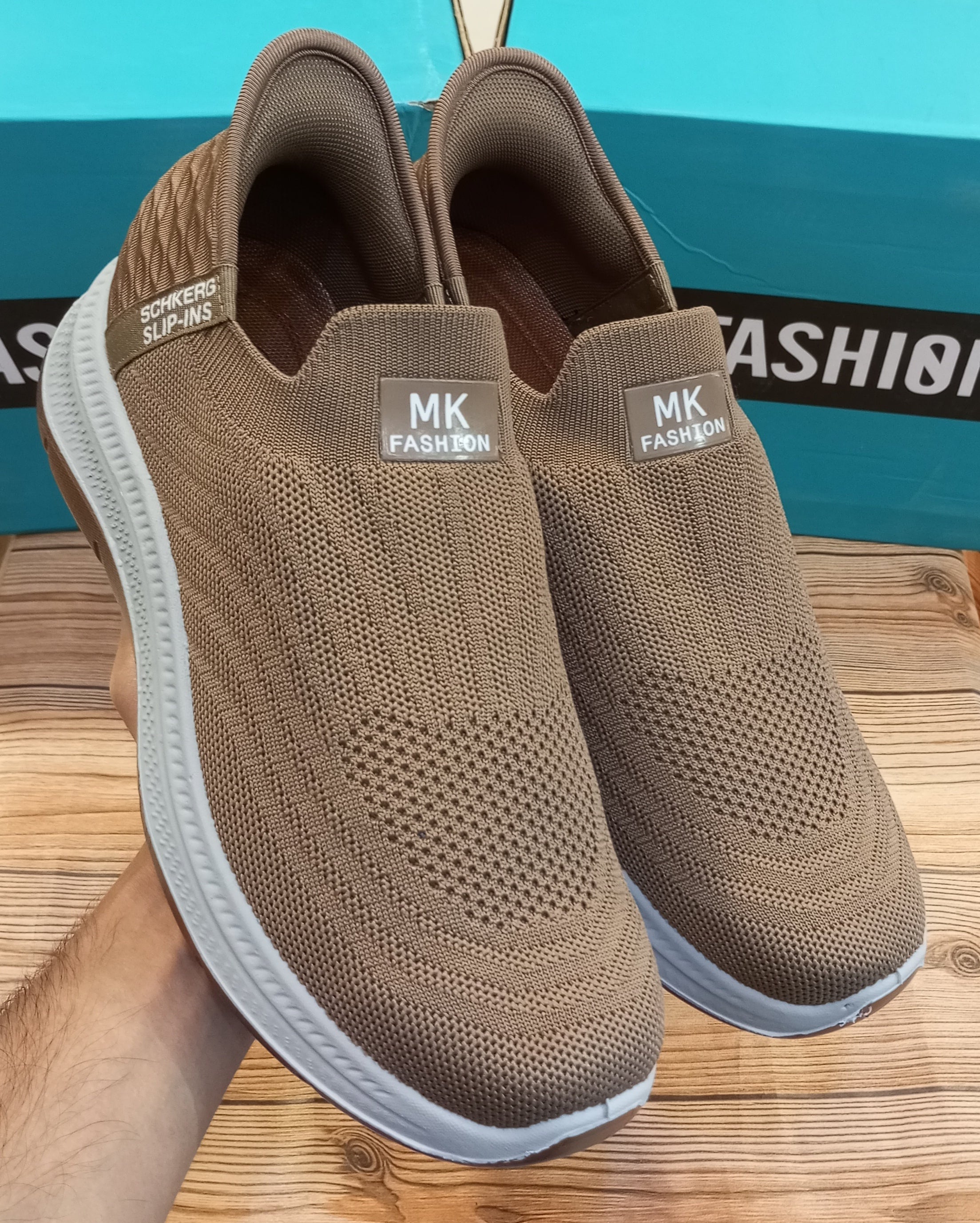 MK'S SUPER COMFORTABLE WITHOUT LACES SLIP IN'S JOGGERS
