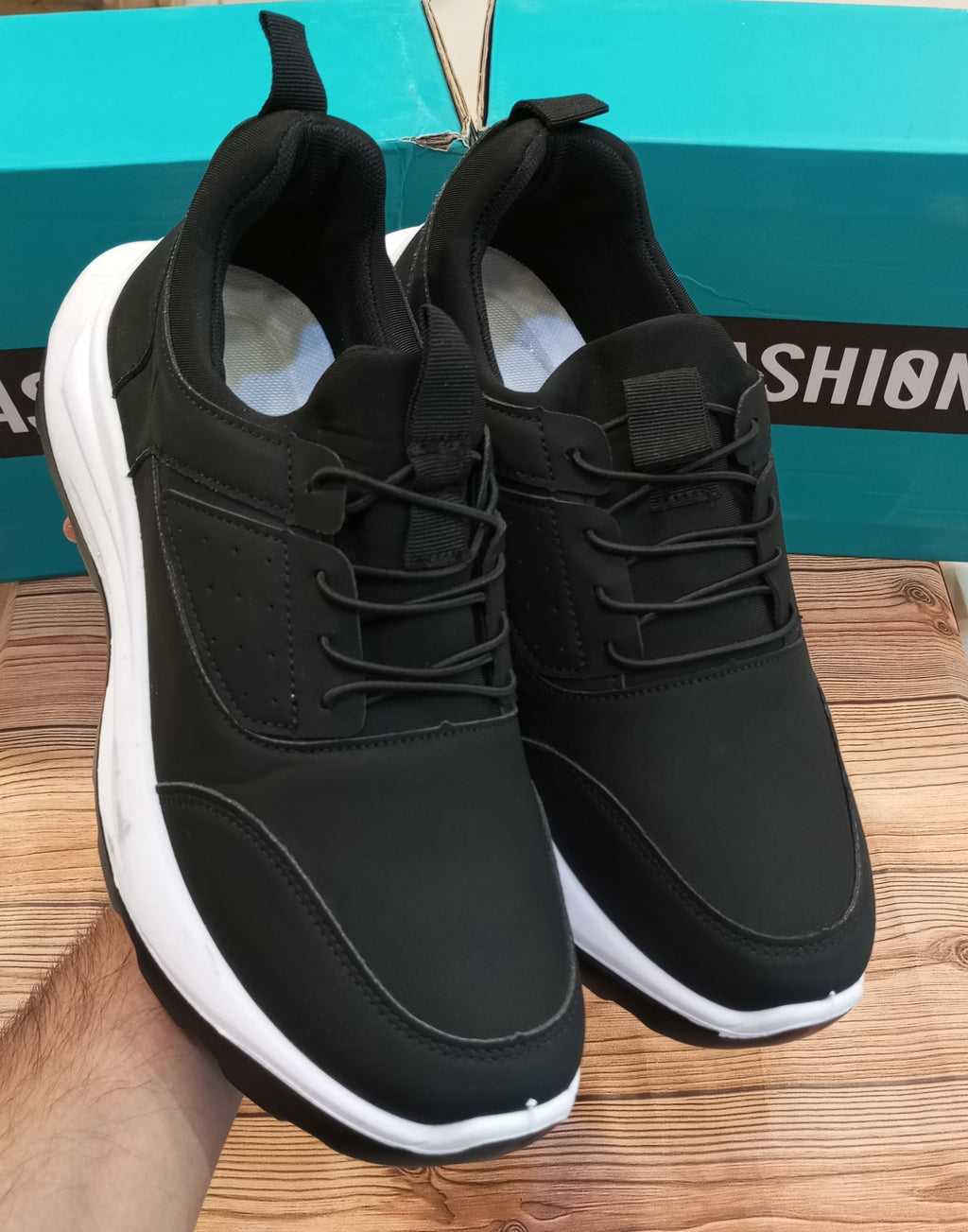 PLAIN SIMPLE DAILY WEAR AND TRAINING JOGGERS FOR MEN