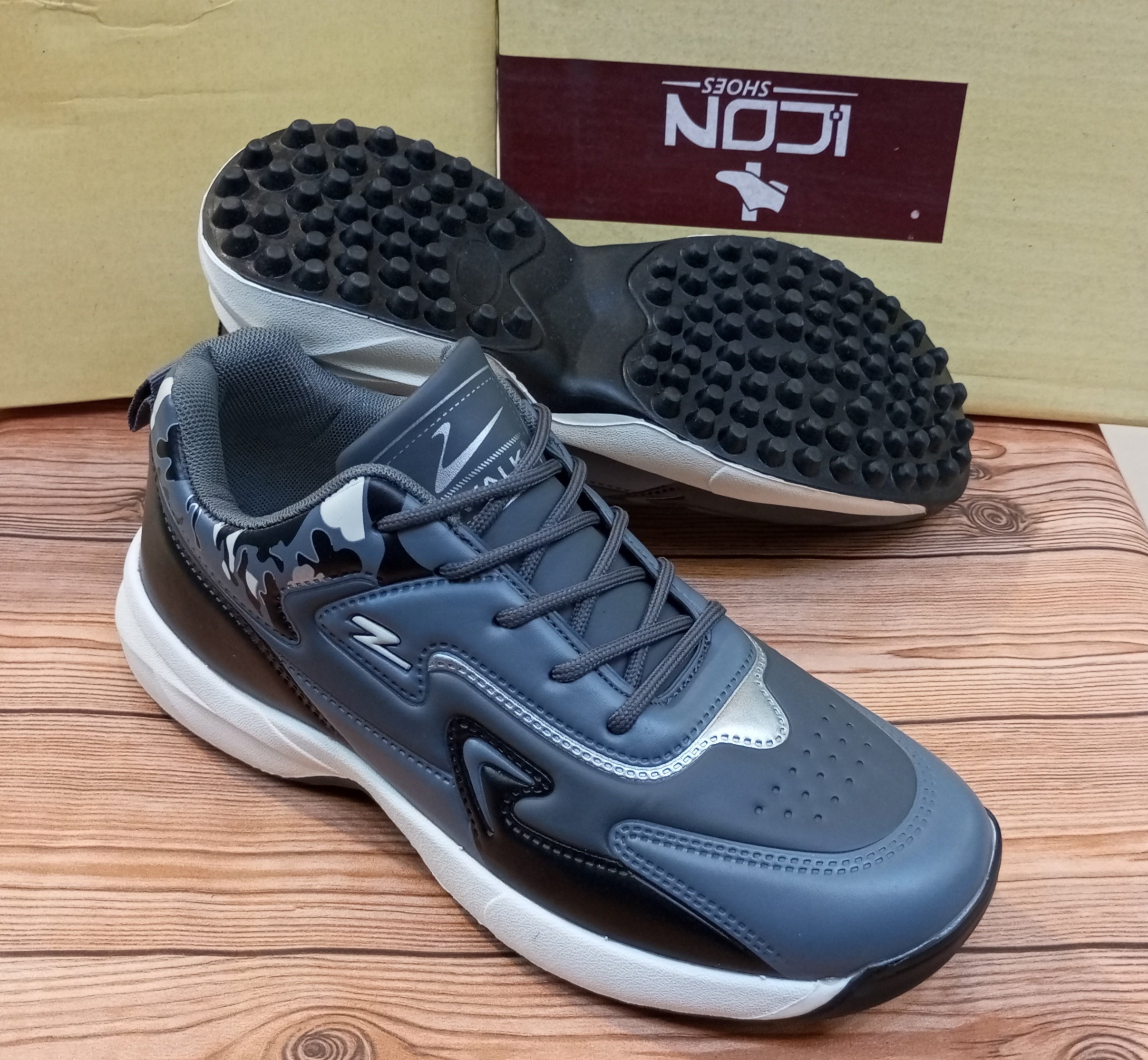 WALK'S GREY TRAINING AND CASUAL GRIPPERS FOR MEN