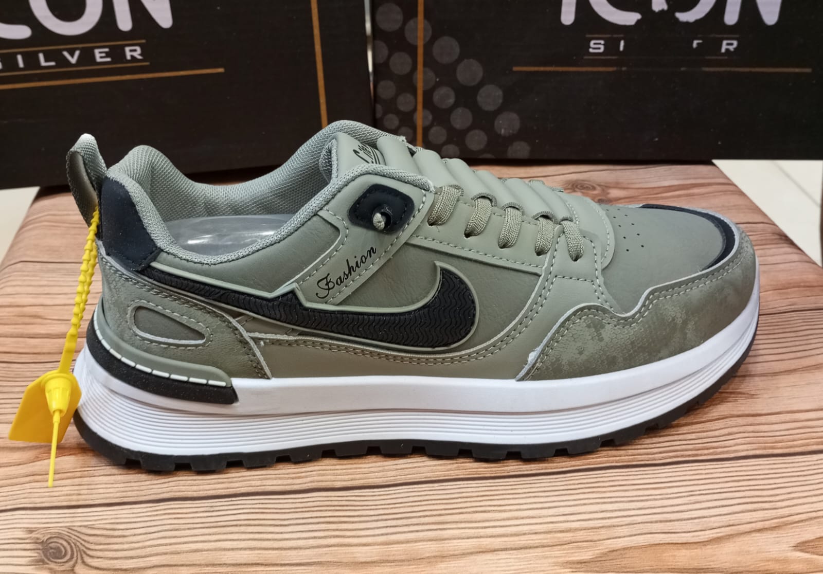 LIFE WEAR'S WITHOUT LACES CASUAL AND TRAINING JOGGERS FOR MEN