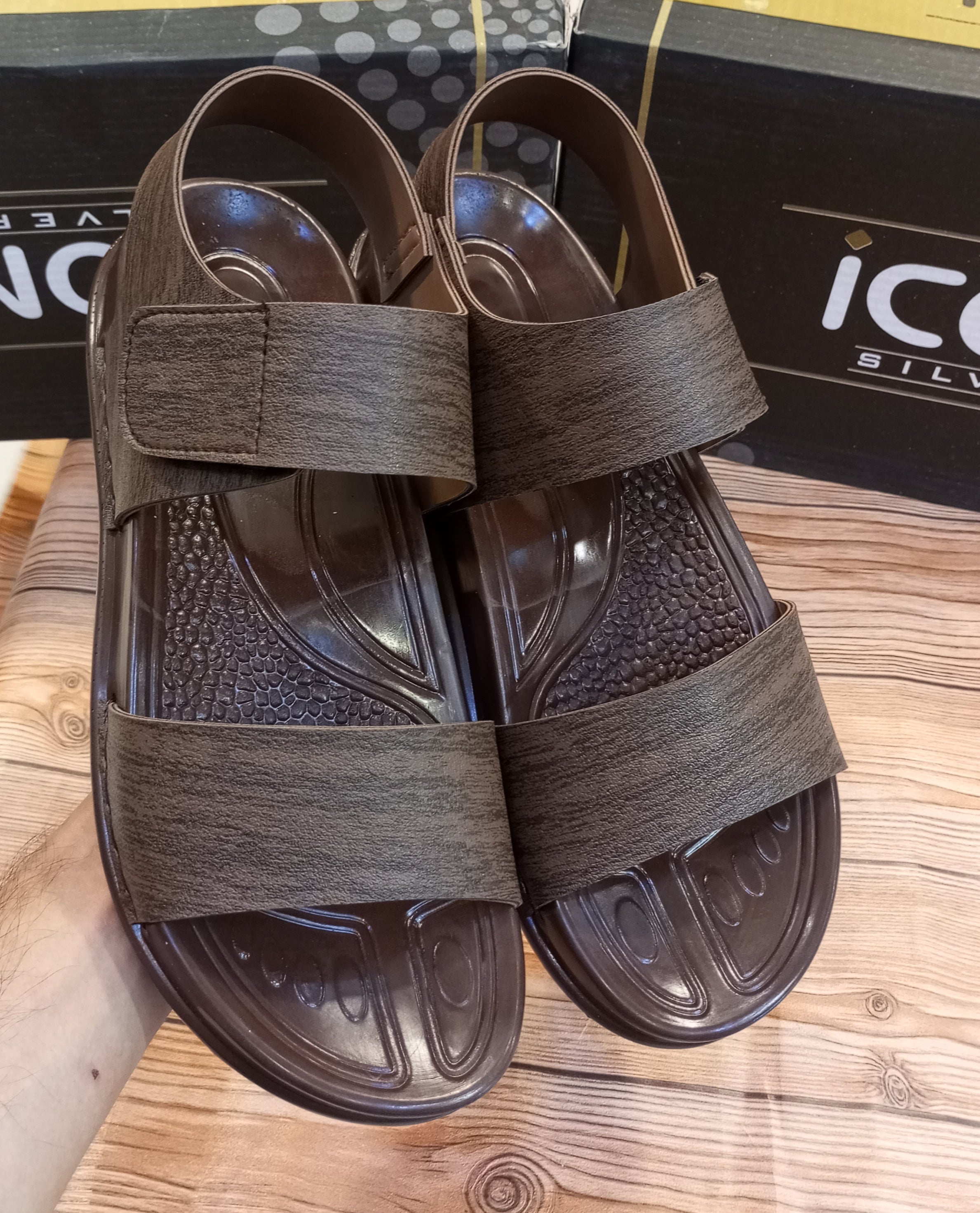 SIMPLE PLAIN DOUBLE STEP SANDALS FOR MEN. (WOODEN BROWN)